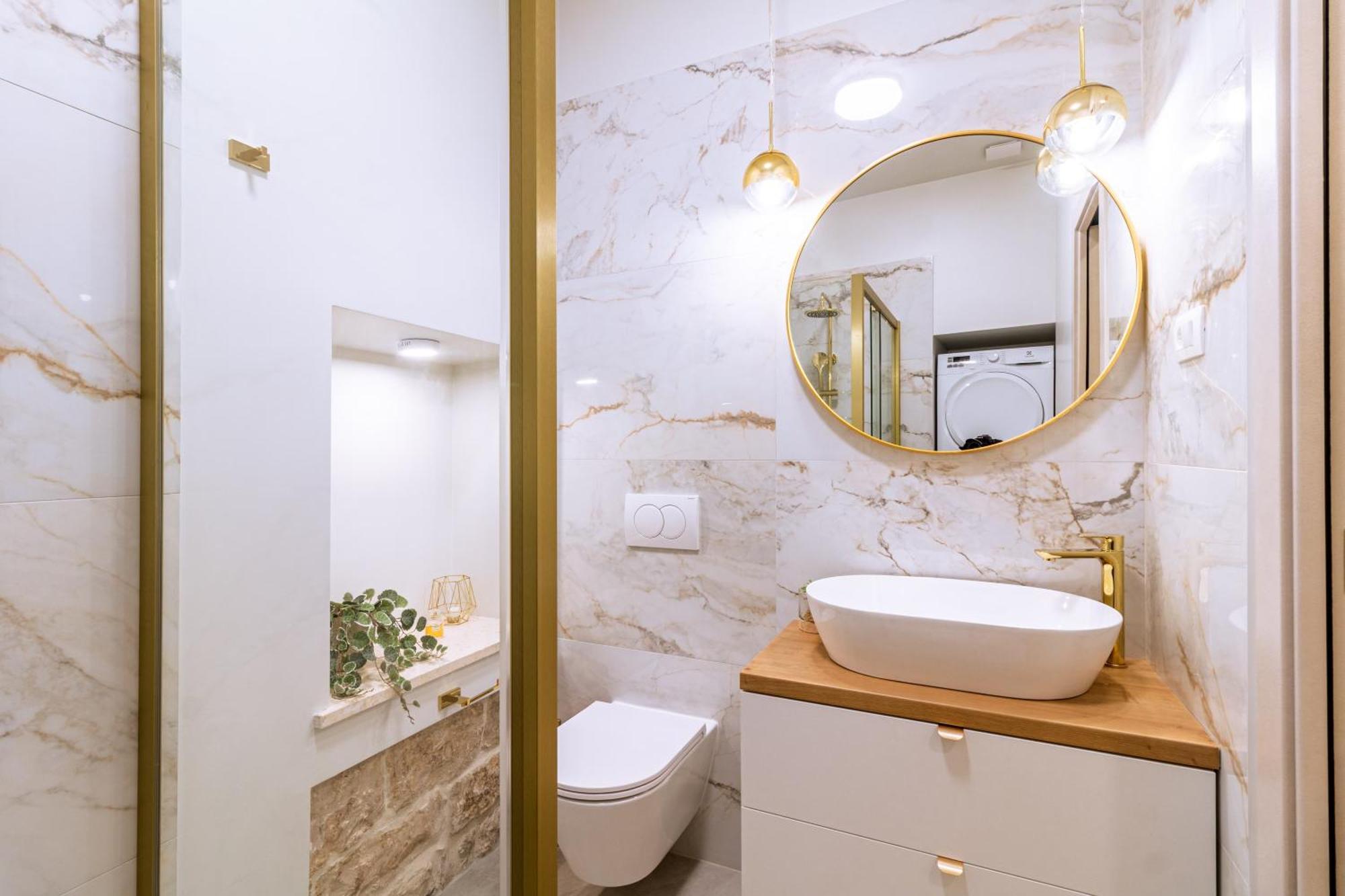 Apartment Luxury 2 Bedroom-2 Bathroom & App With Rooftop Terrace *