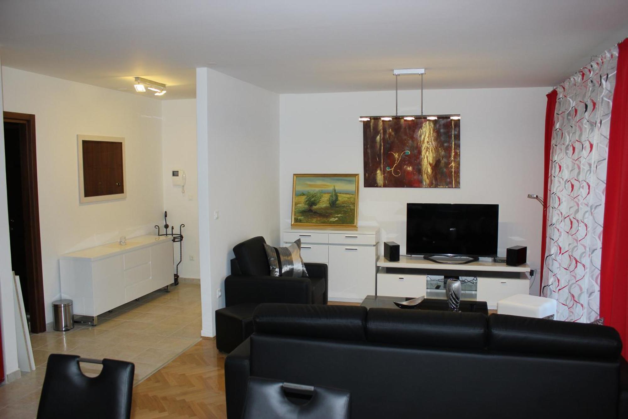 Deluxe Manuela With Balcony Center Gasthof 3*