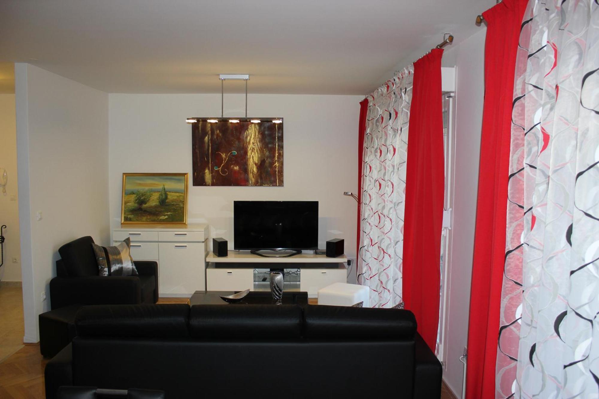 Deluxe Manuela With Balcony Center 3*