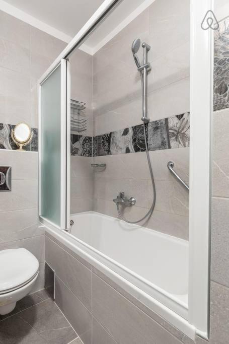 Gasthof Deluxe Manuela With Balcony Center 3*