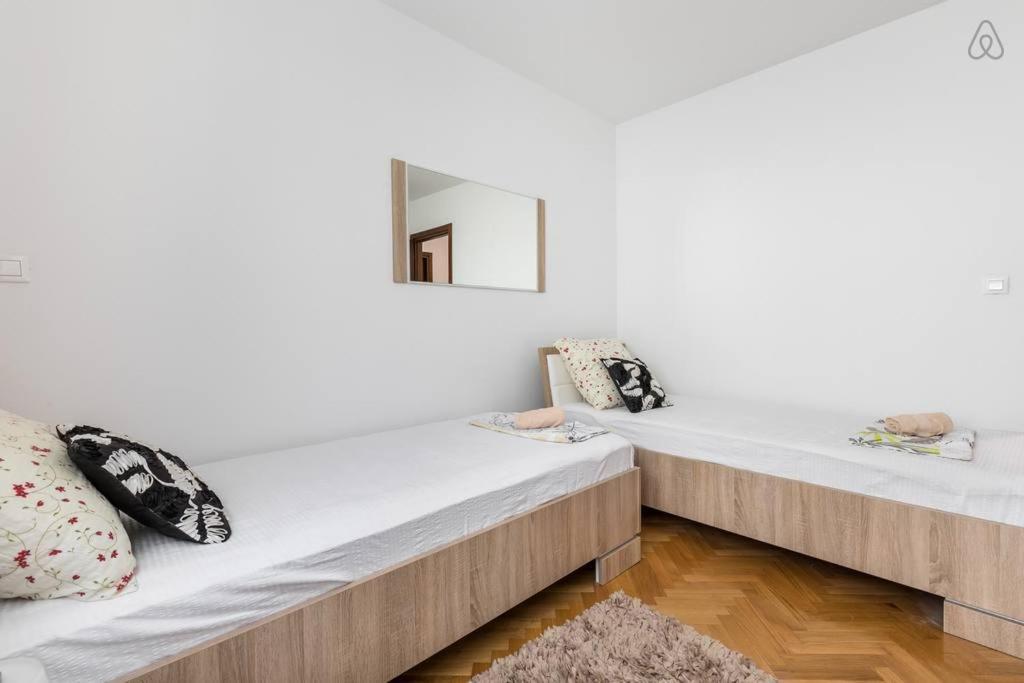 Gasthof Deluxe Manuela With Balcony Center