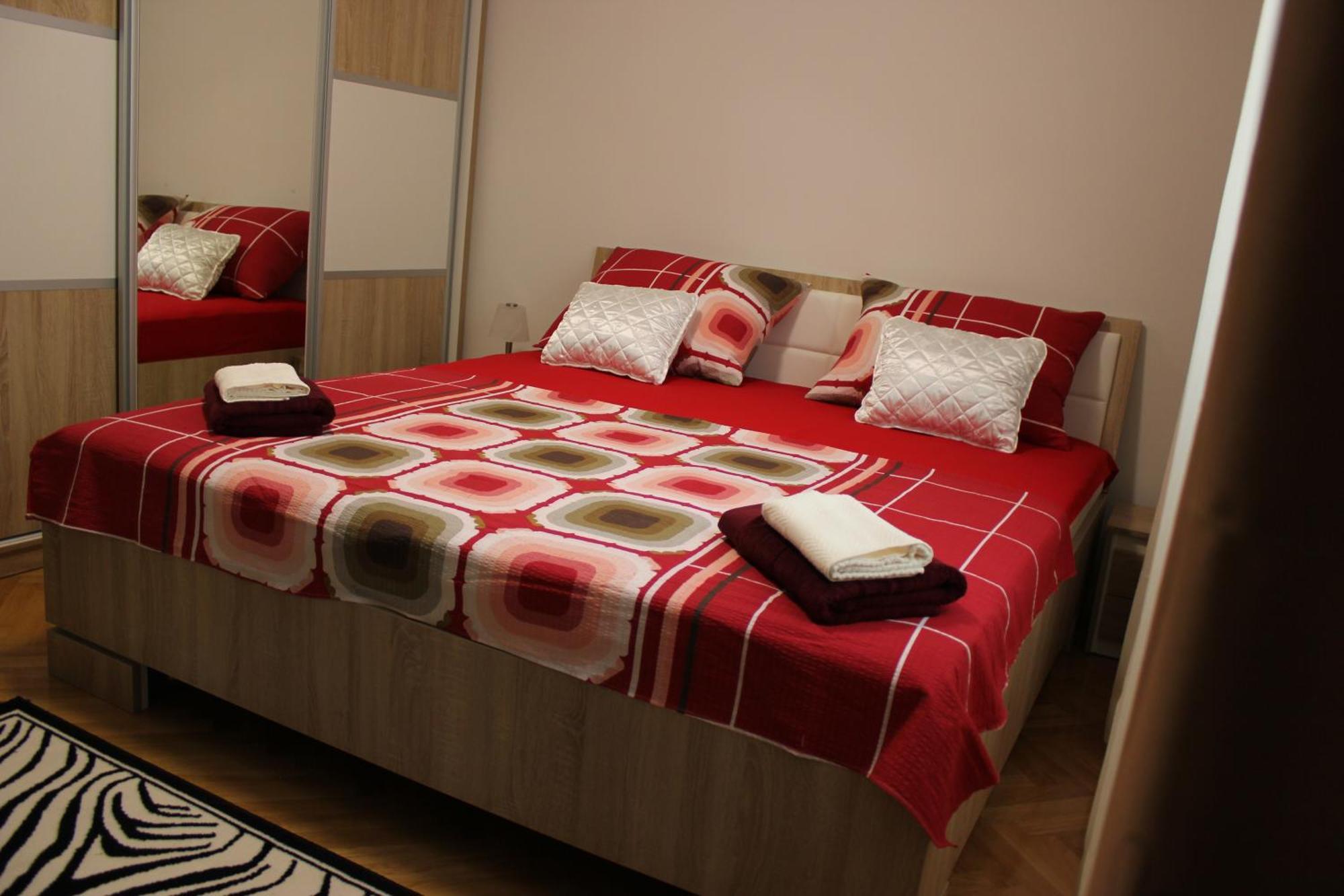 Deluxe Manuela With Balcony Center Split
