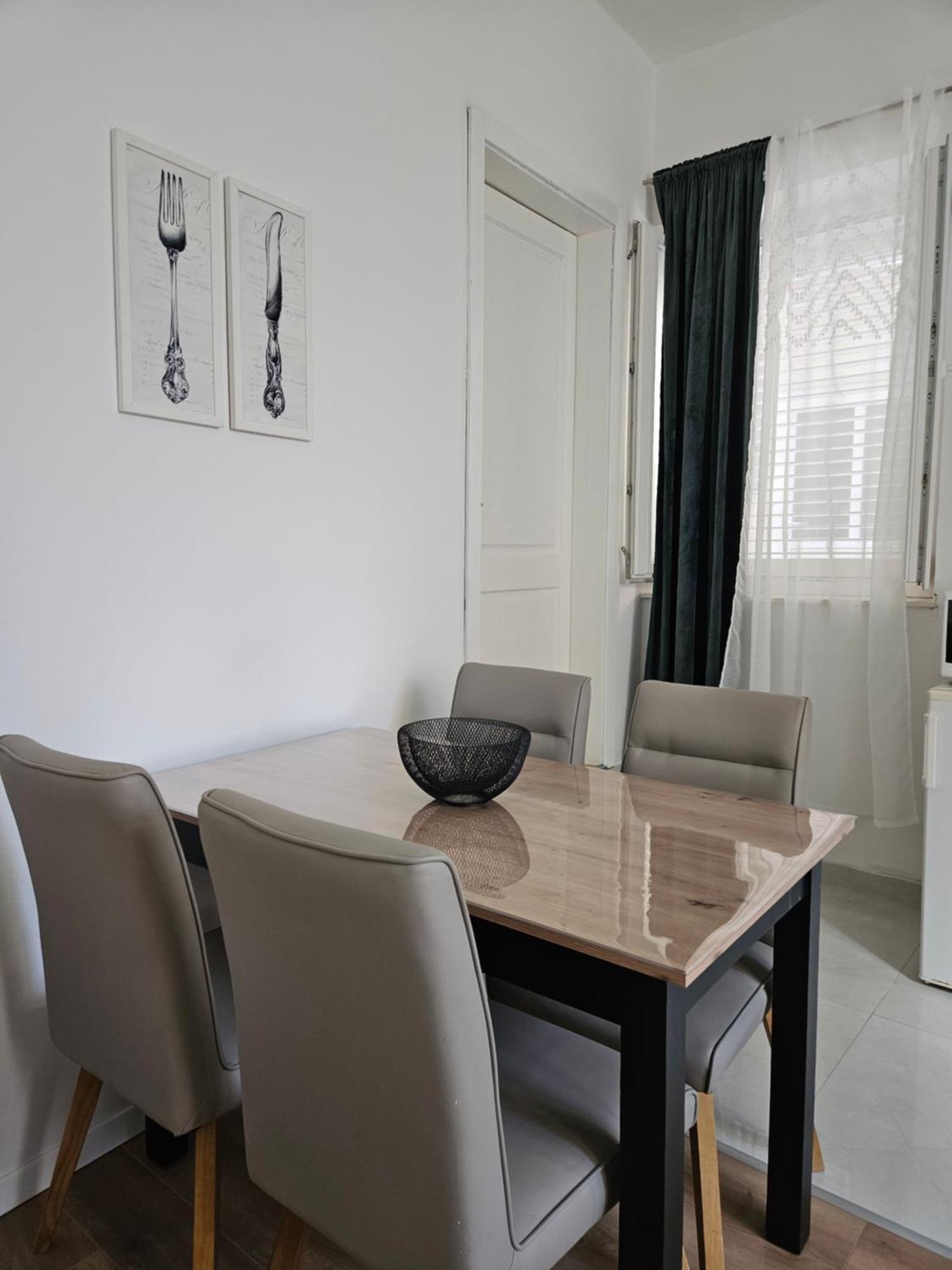 Apartment Marin