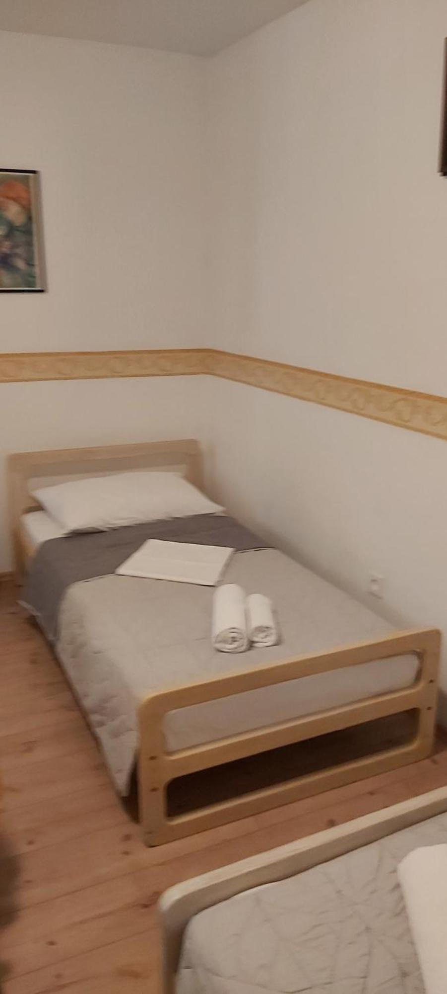 Room-ivann *