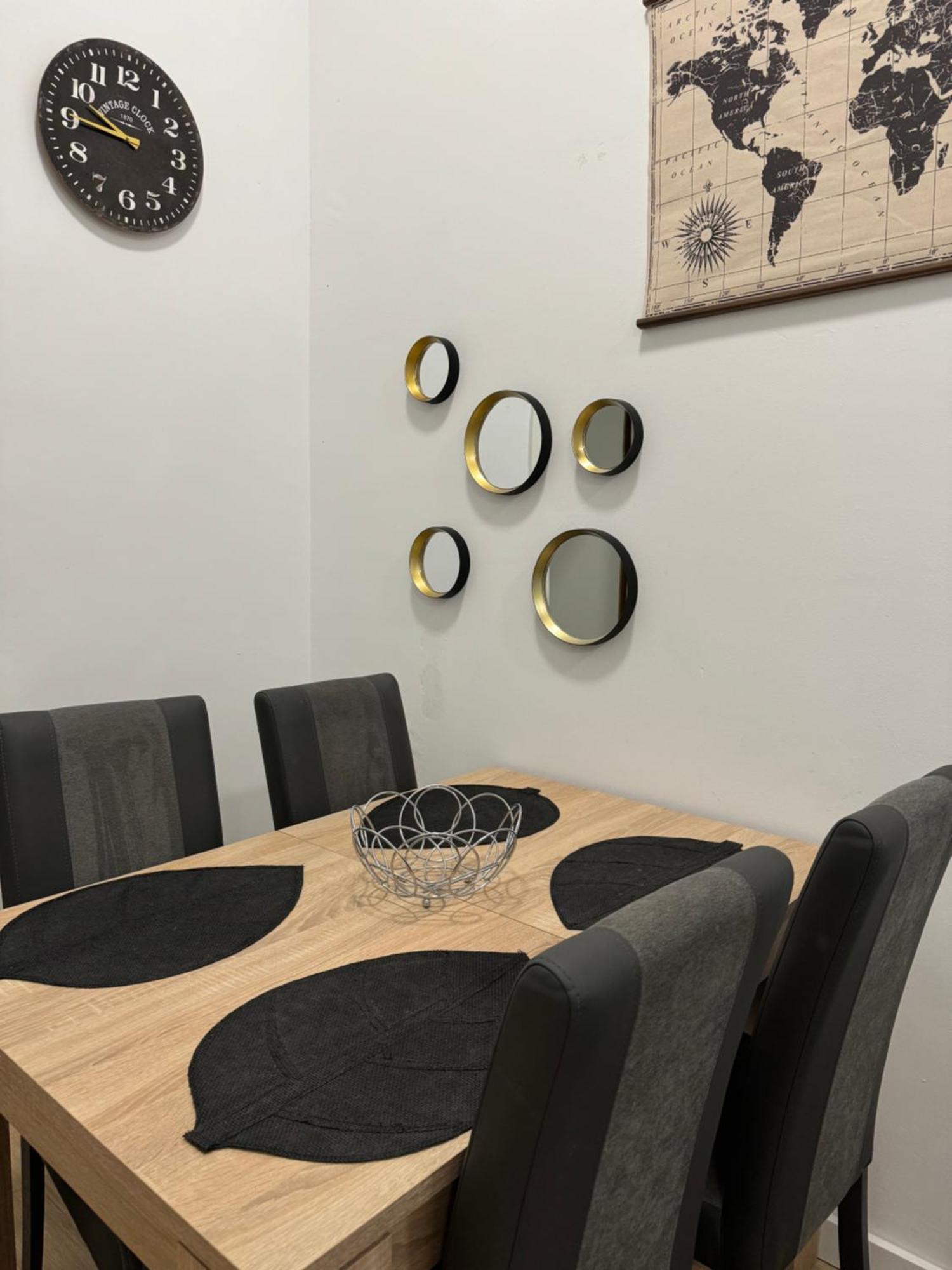 Two Bedroom N Apartman Split