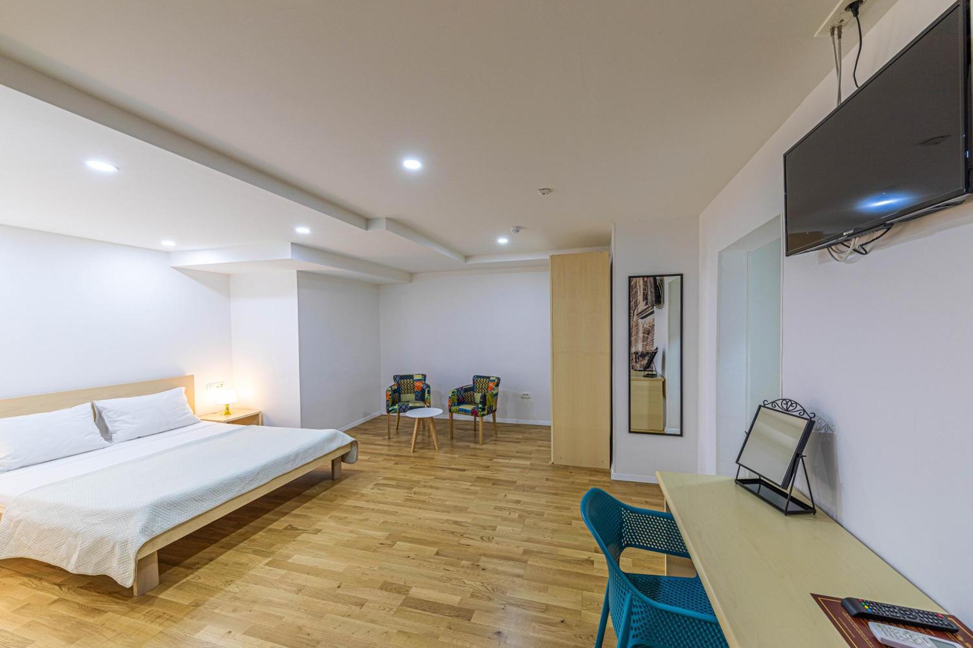 Split City Rooms 3*