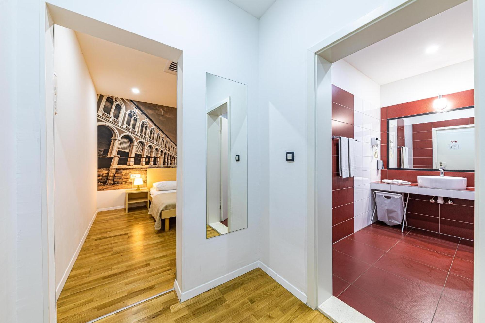 Split City Rooms