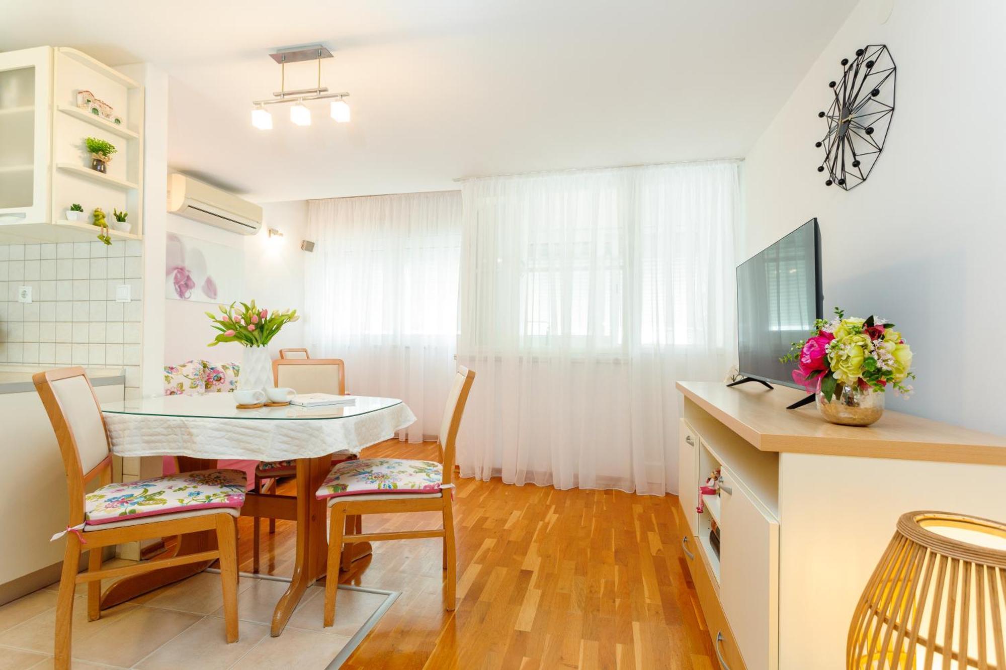 Apartment Marin *