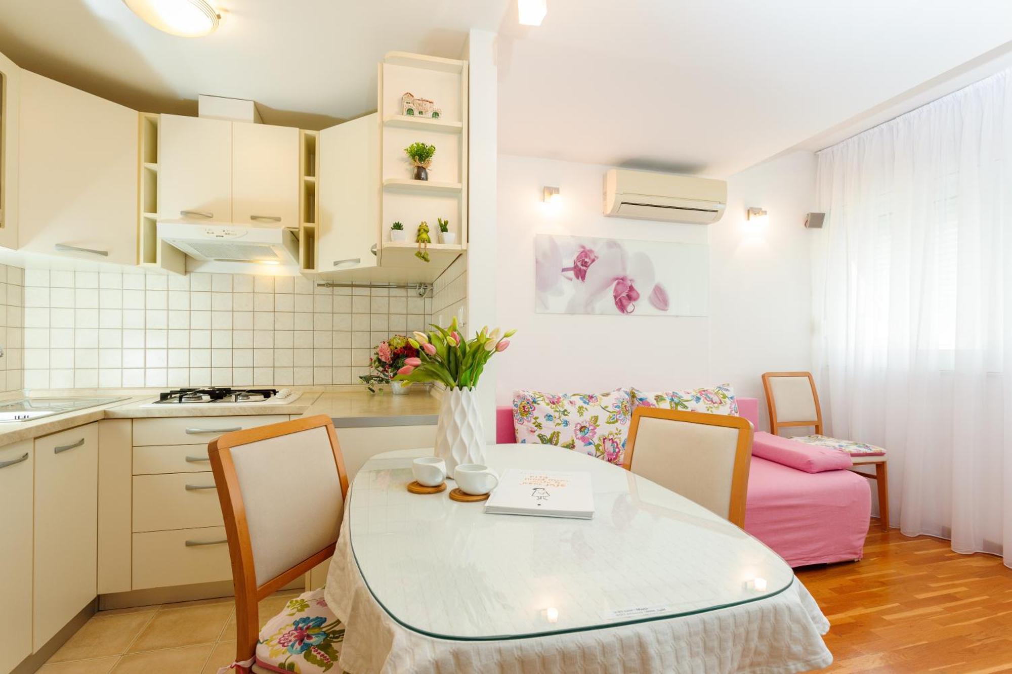 Marin Apartment Split