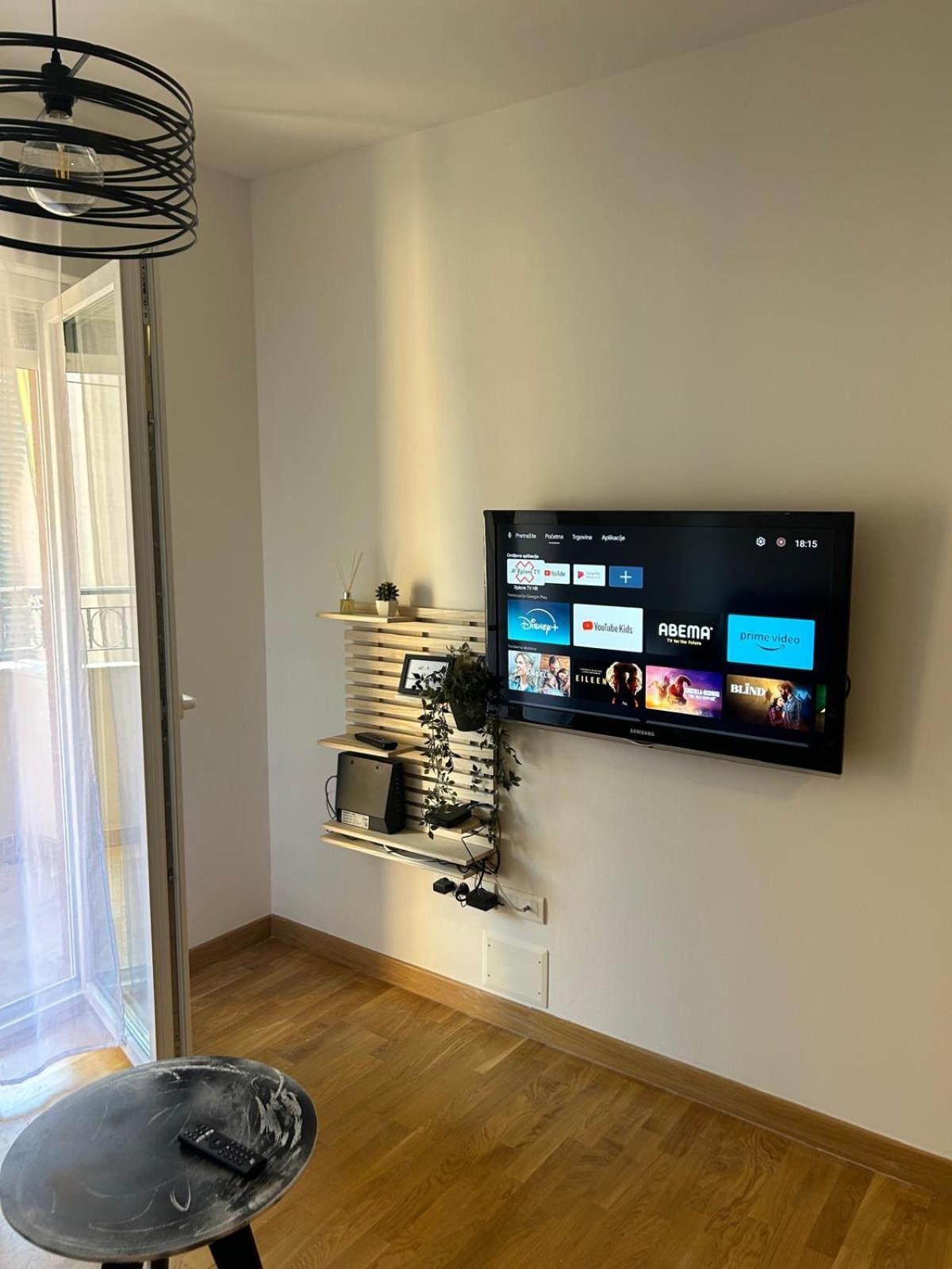 Veluni - - Free Parking Apartment