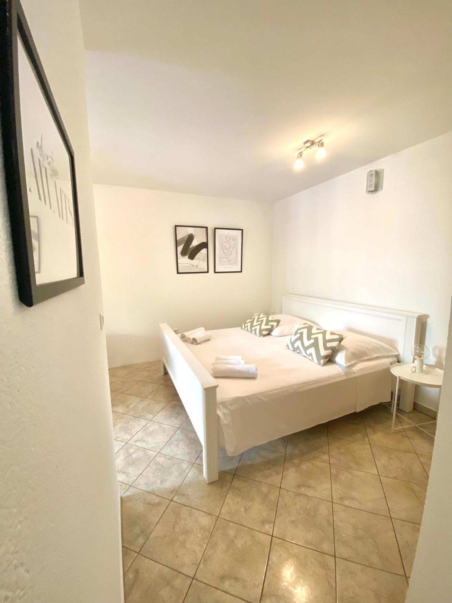 Apartment Santa Lucia