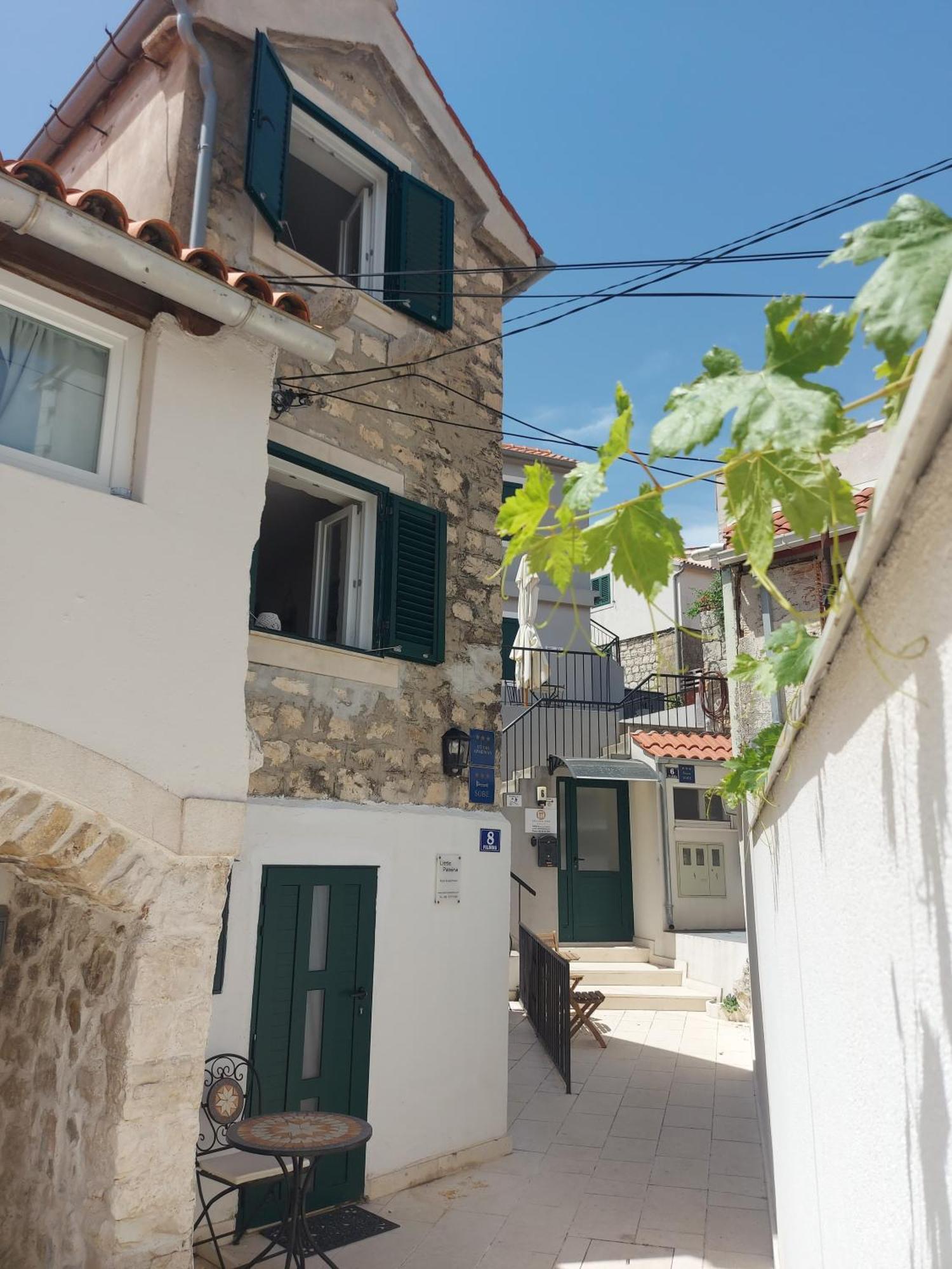 Guest house Little Palmina Split