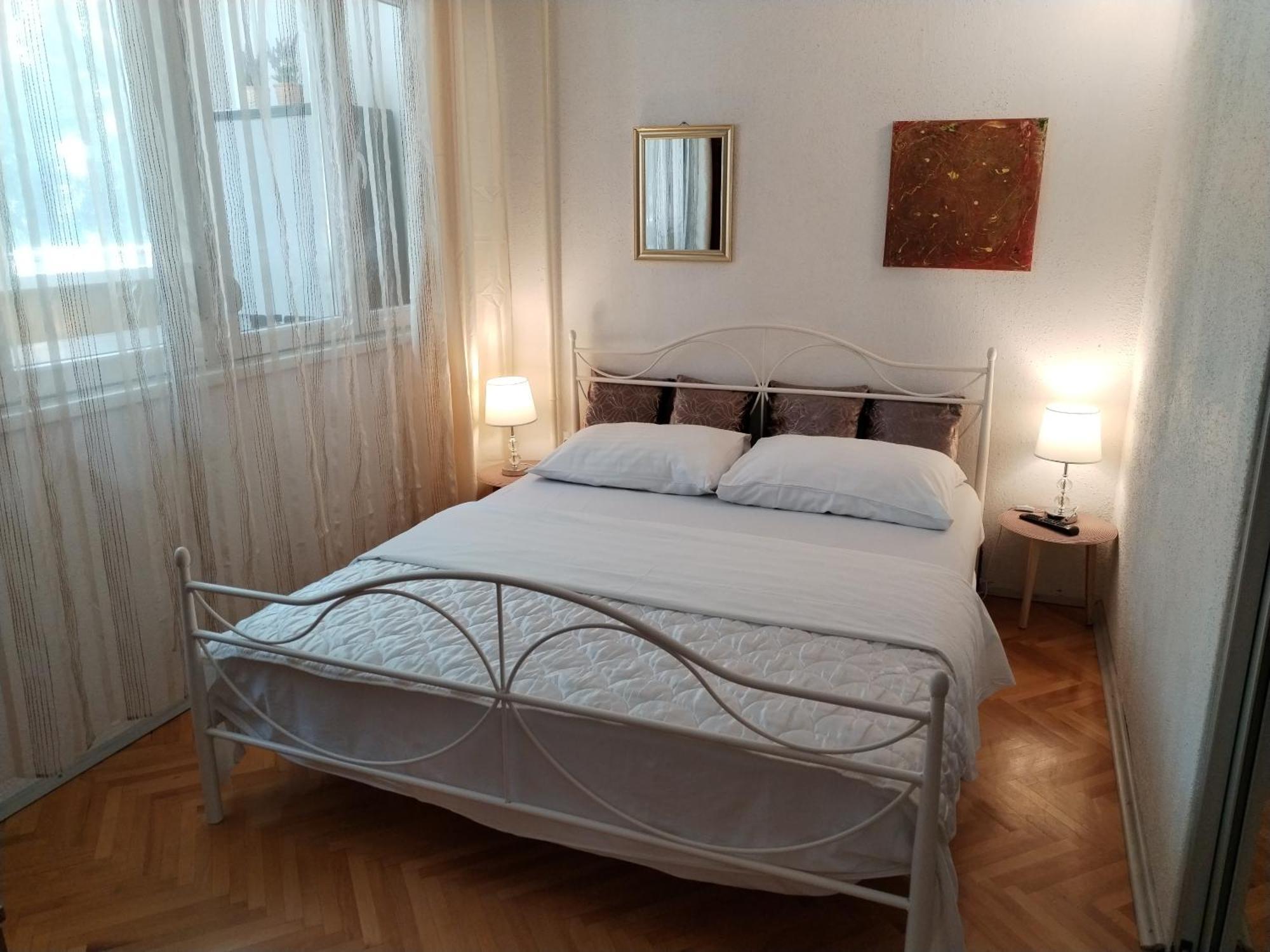 Apartment Suzana 2br With Balcony *