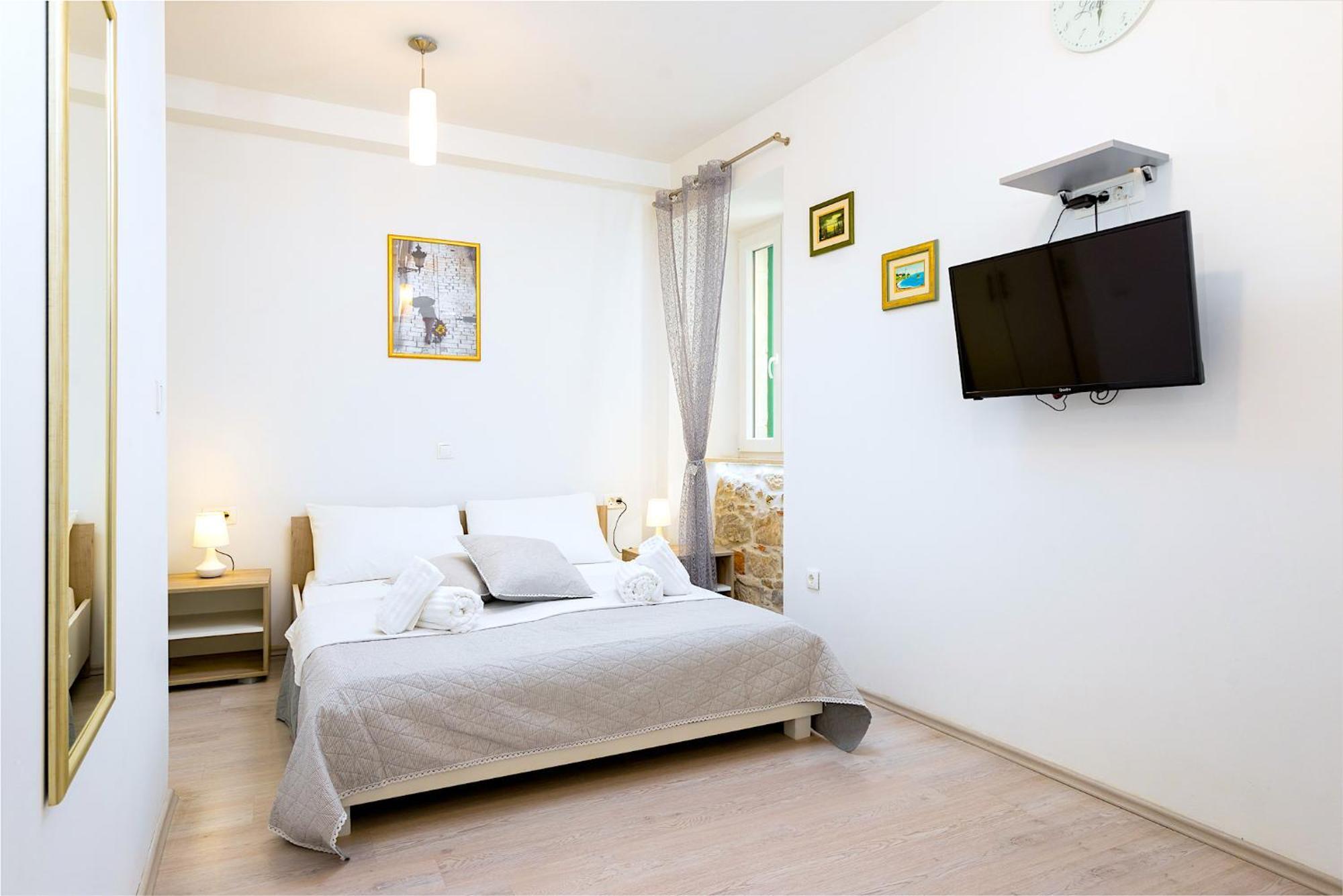 Luxe Diocletian Stones Centre Apartman Split