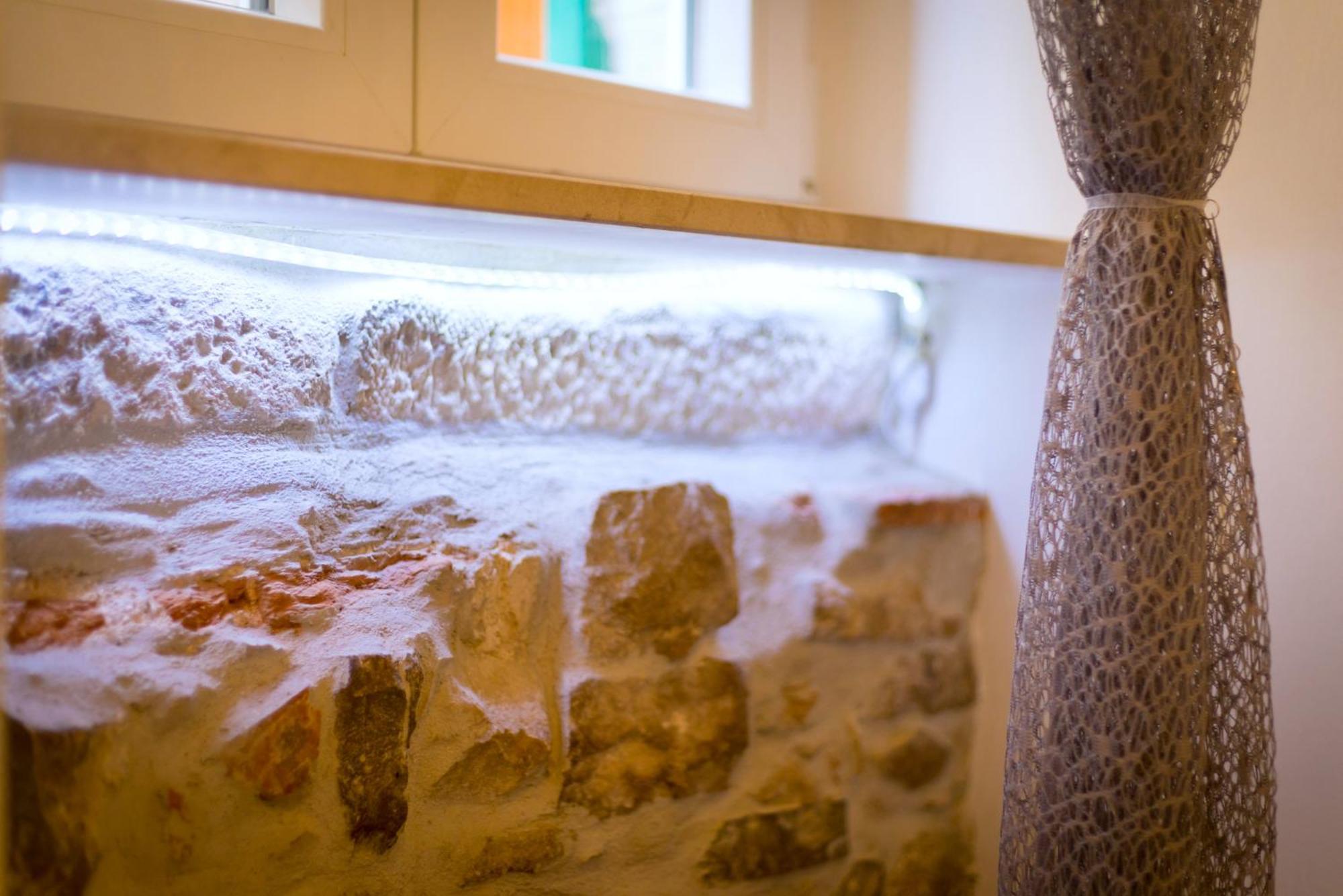 Luxe Diocletian Stones Centre Apartman *
