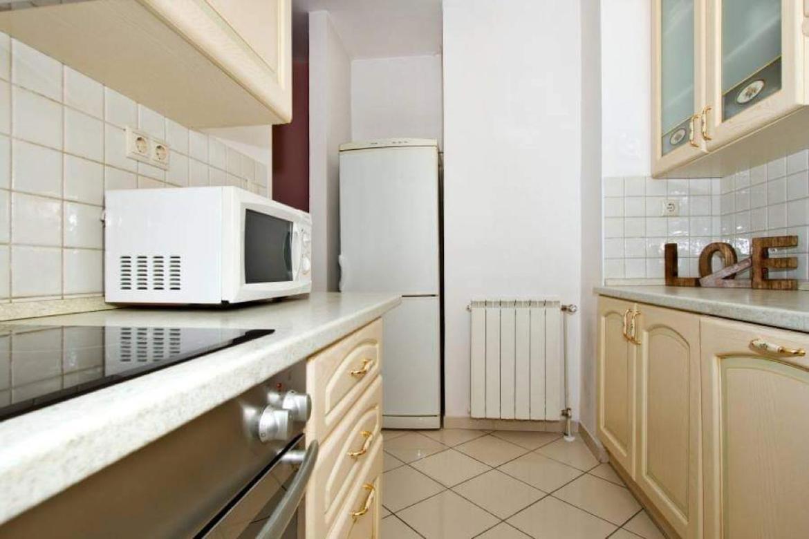 Spacious Three-bedroom With Balconies *