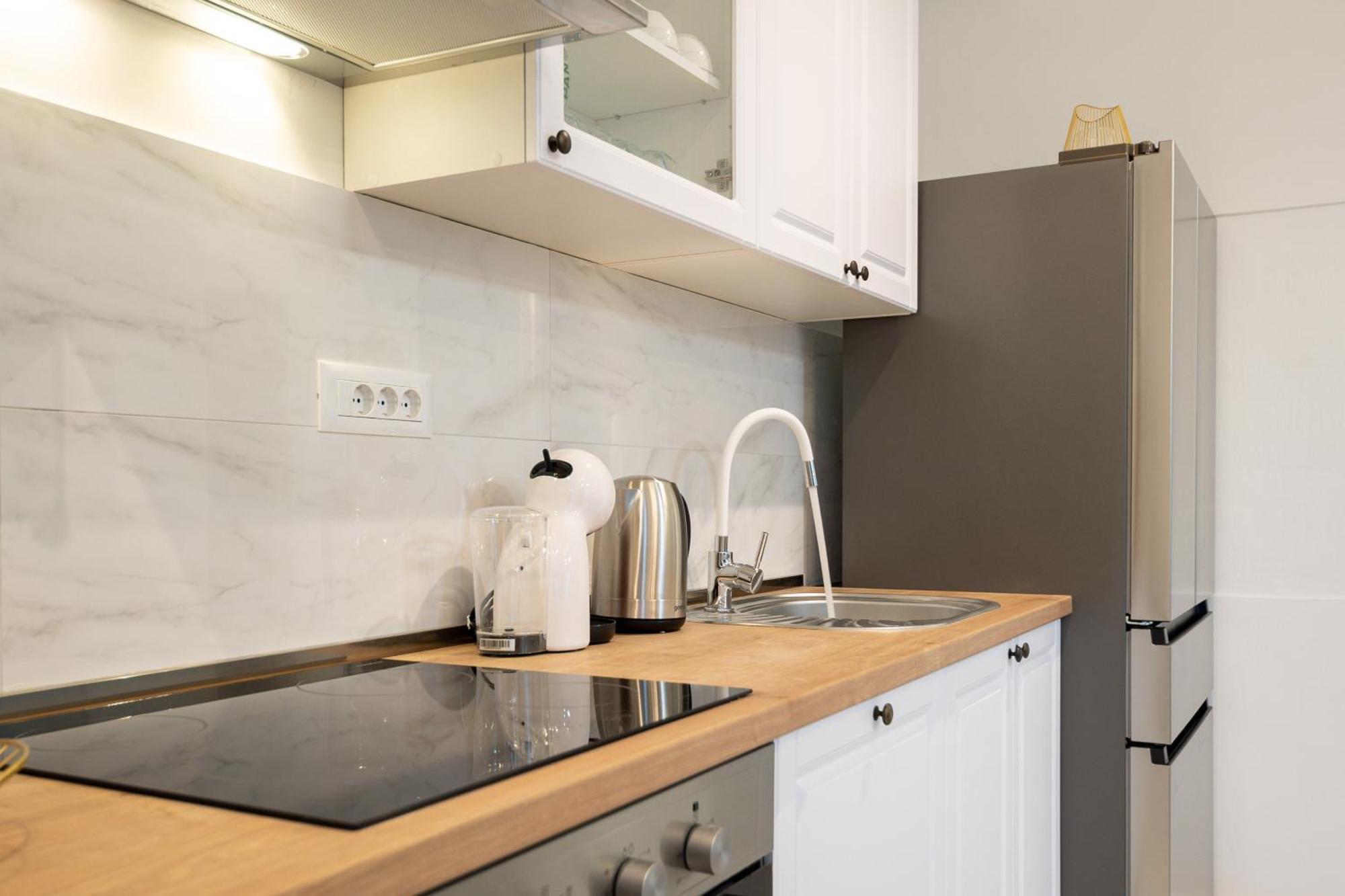 Golden Smile Apartment