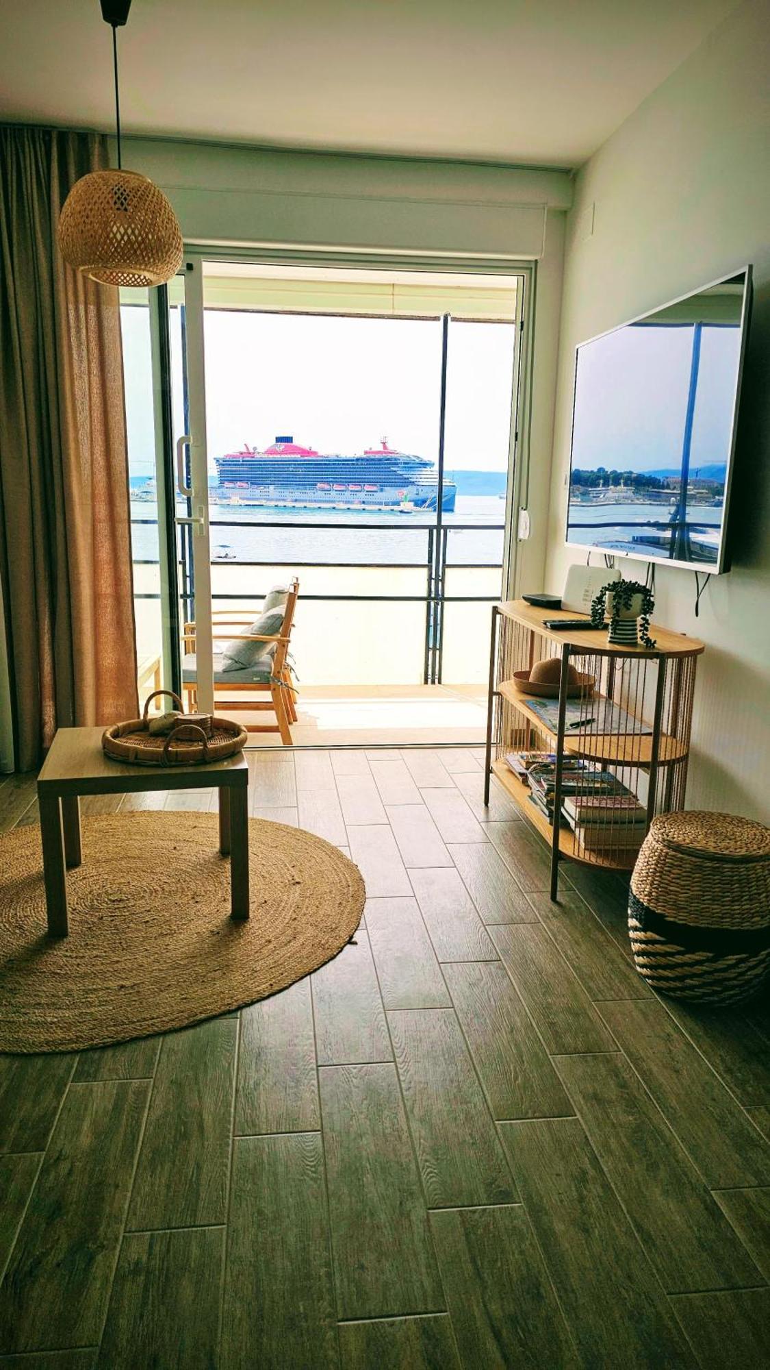 Sun And Sea Deluxe Apartamento