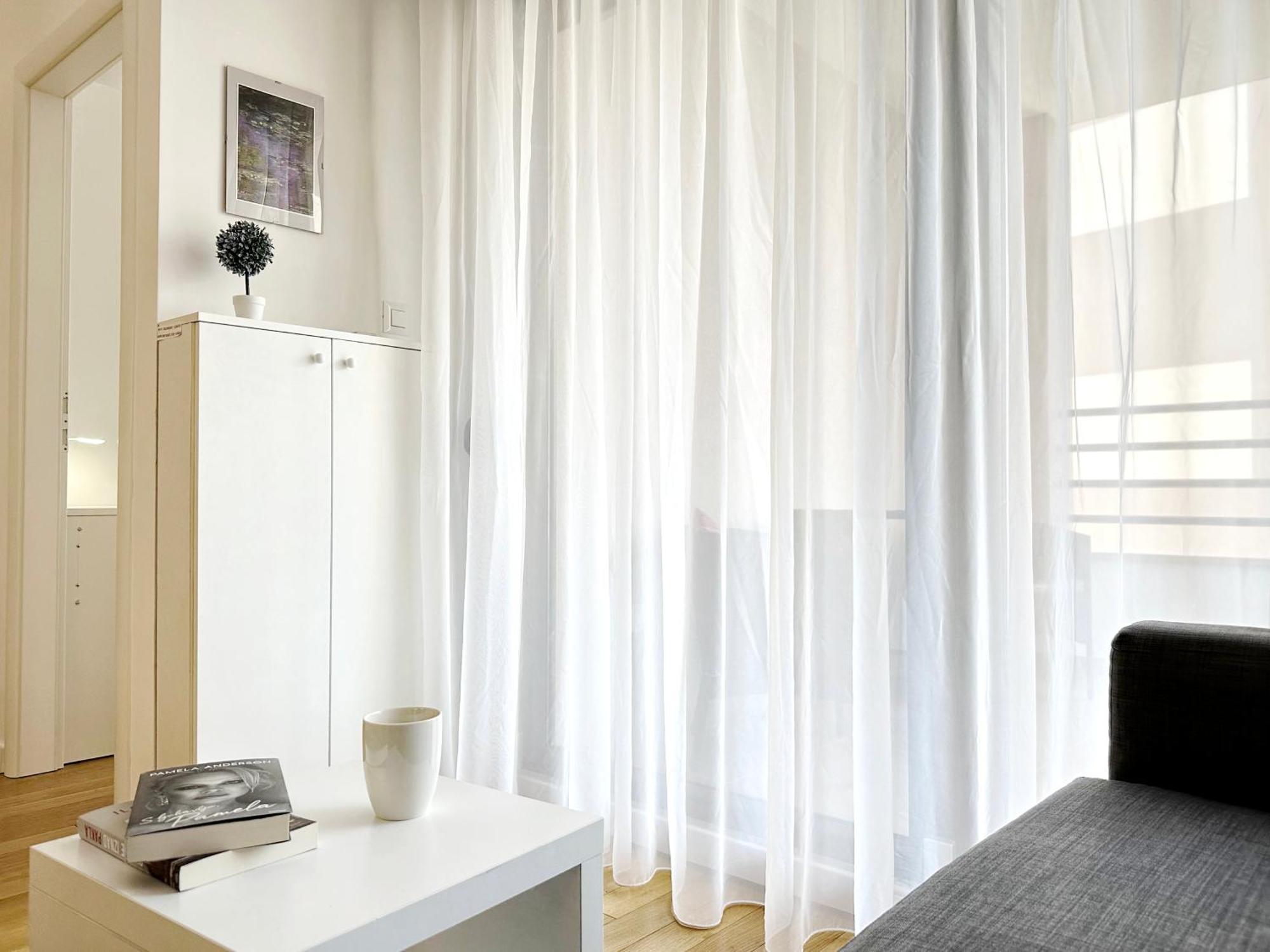 S'akvarel 1 & 5 - Private Garage Apartman *