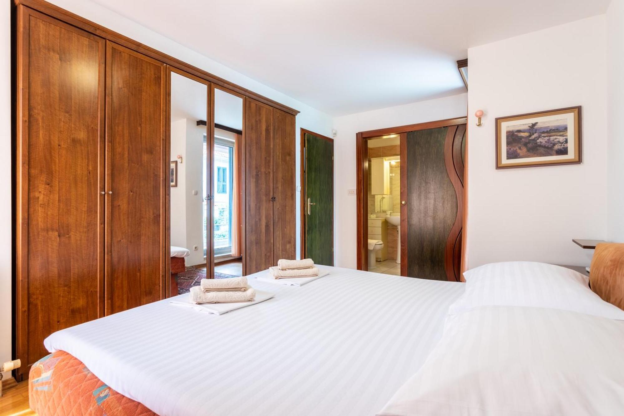 Villa Violeta With The Sea View, 3 Min Walk To The *