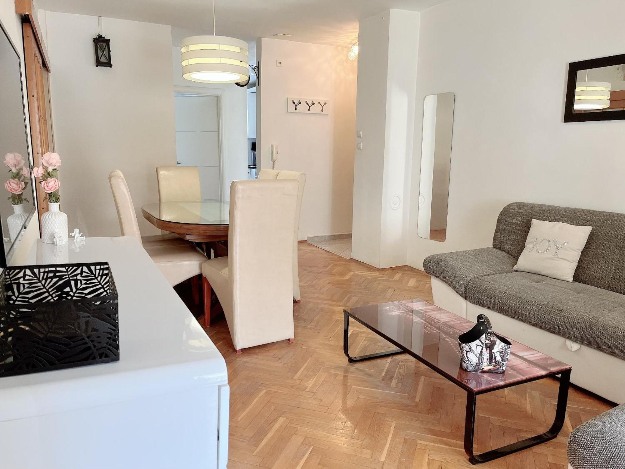 Isabela - 3 Bedrooms - Near To Mall Of Apartment Split
