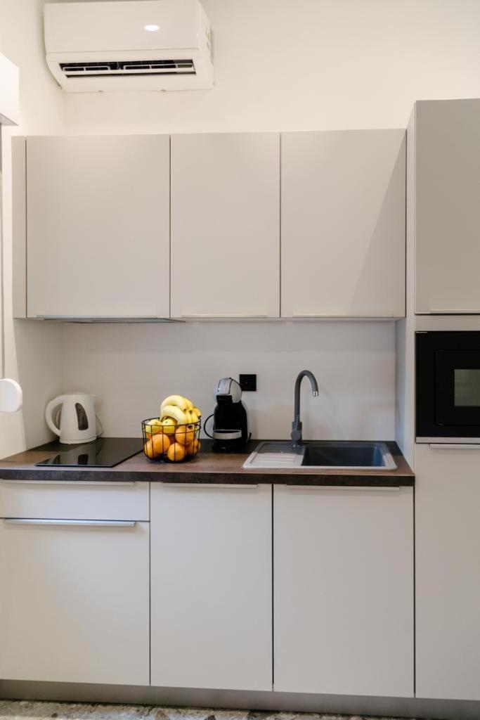 For 2 Apartment Split
