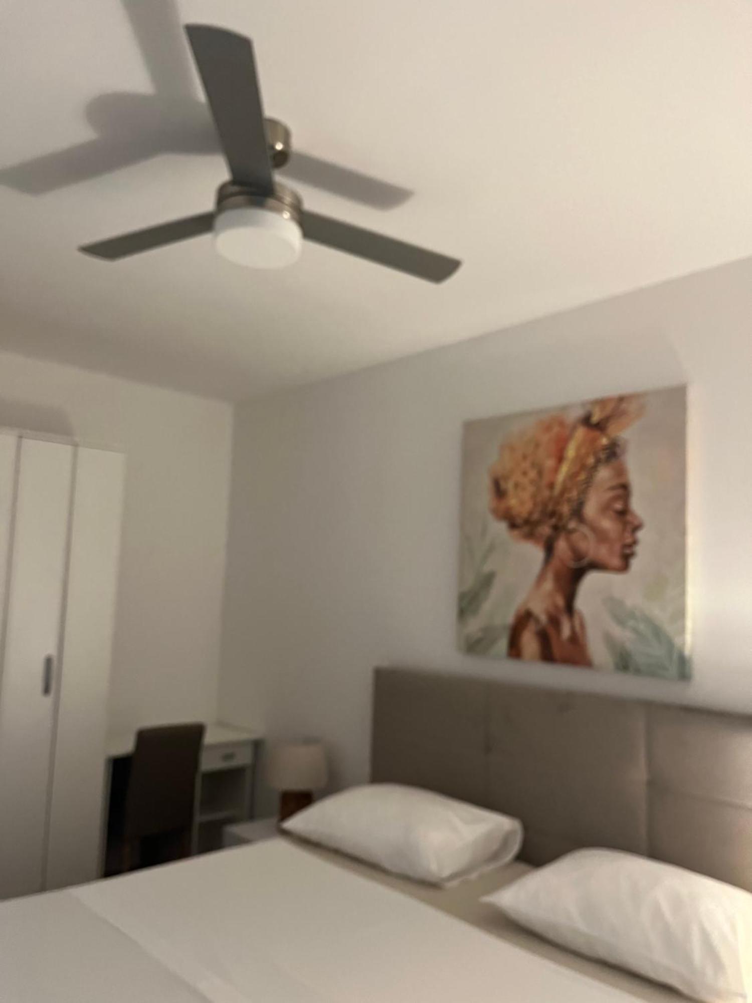 Iris Private Parking Apartment