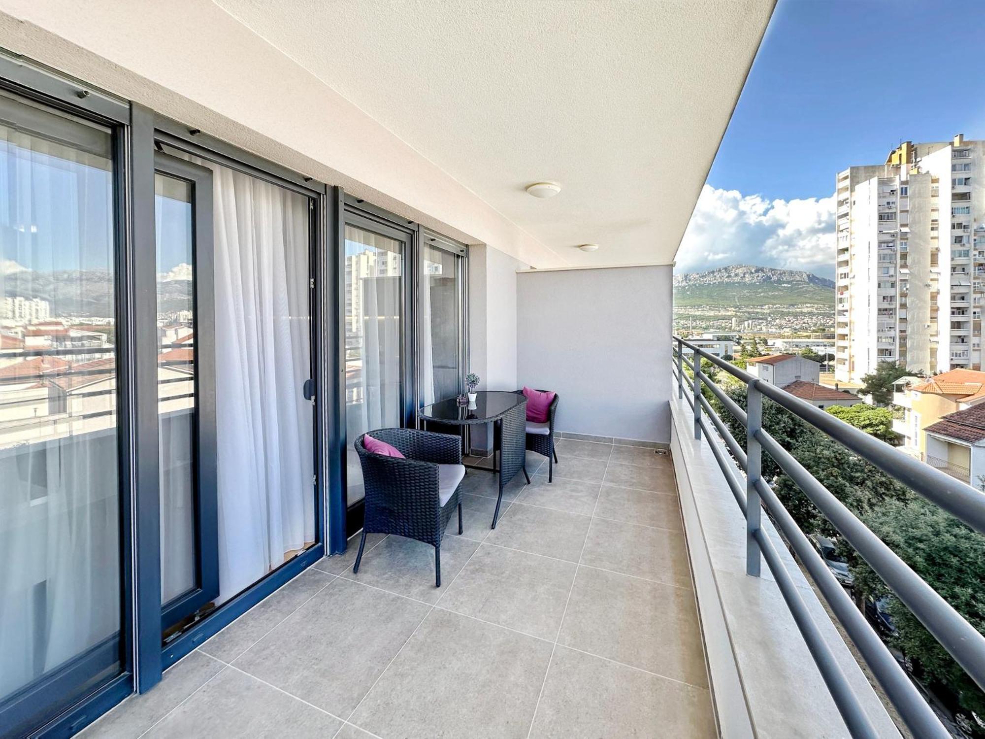 Apartman S'akvarel 2 & 3 - Private Garage Split