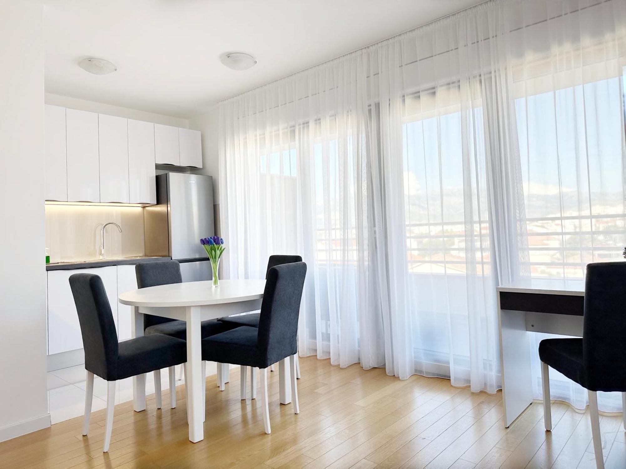 Apartman S'akvarel 2 & 3 - Private Garage
