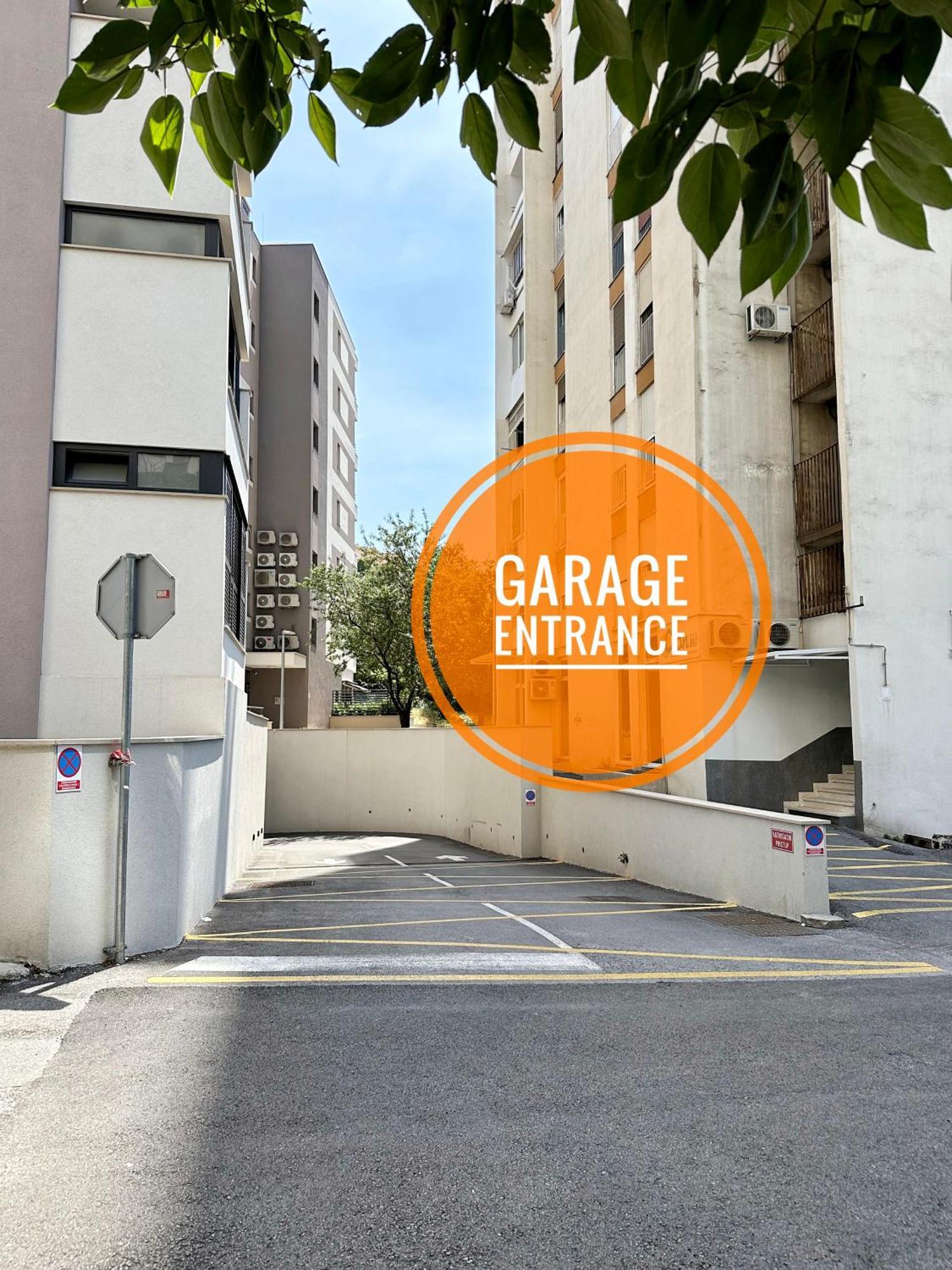 S'akvarel 2 & 3 - Private Garage * Split