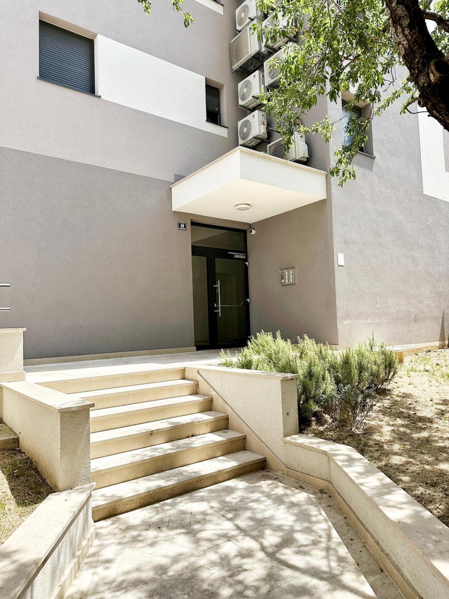Apartman S'akvarel 2 & 3 - Private Garage