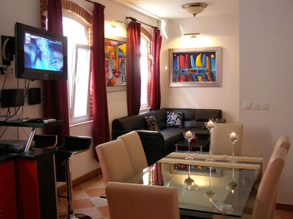 Artistic Apartman *