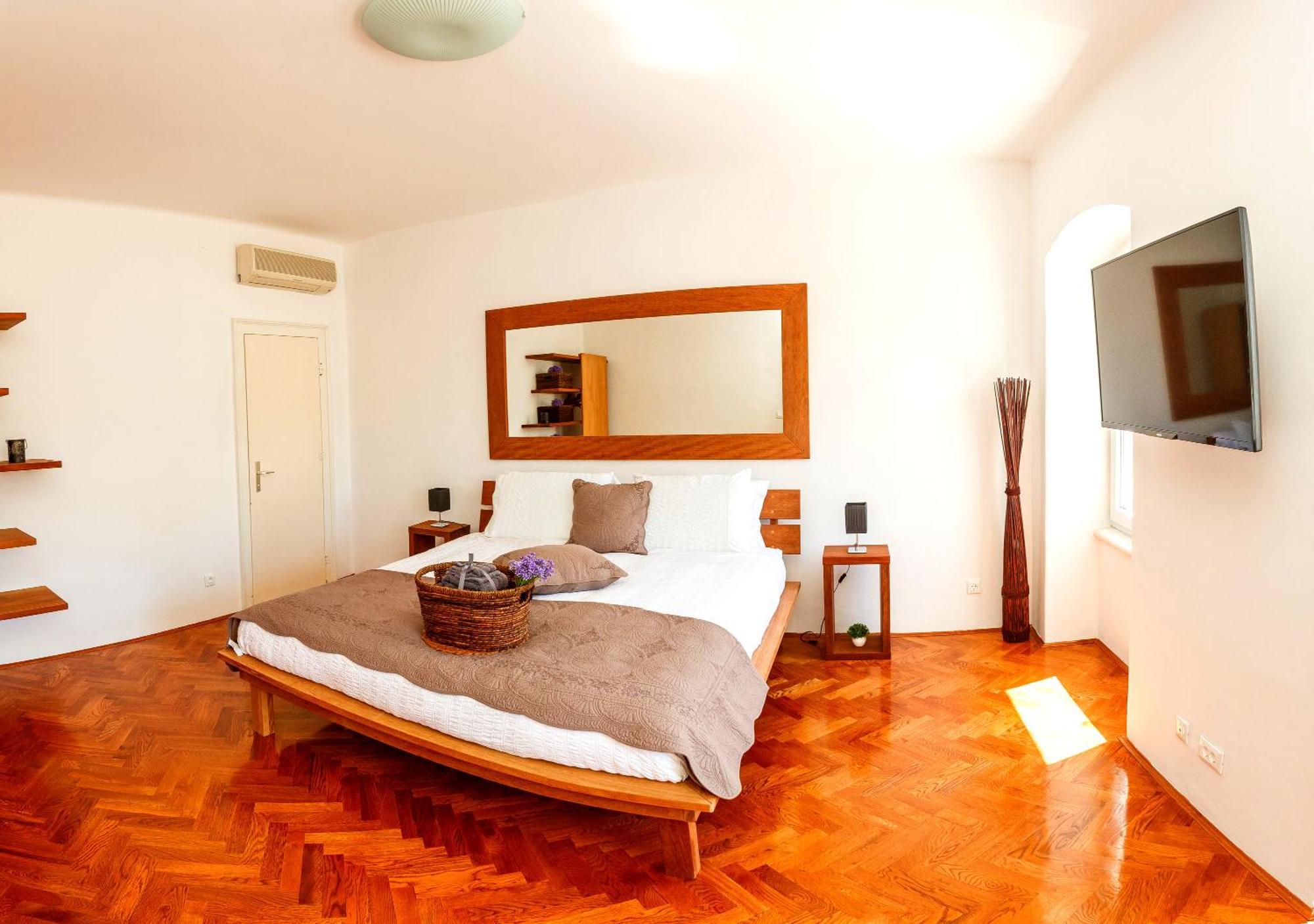 Luxe Collection @ Centre Old Town Apartment Split