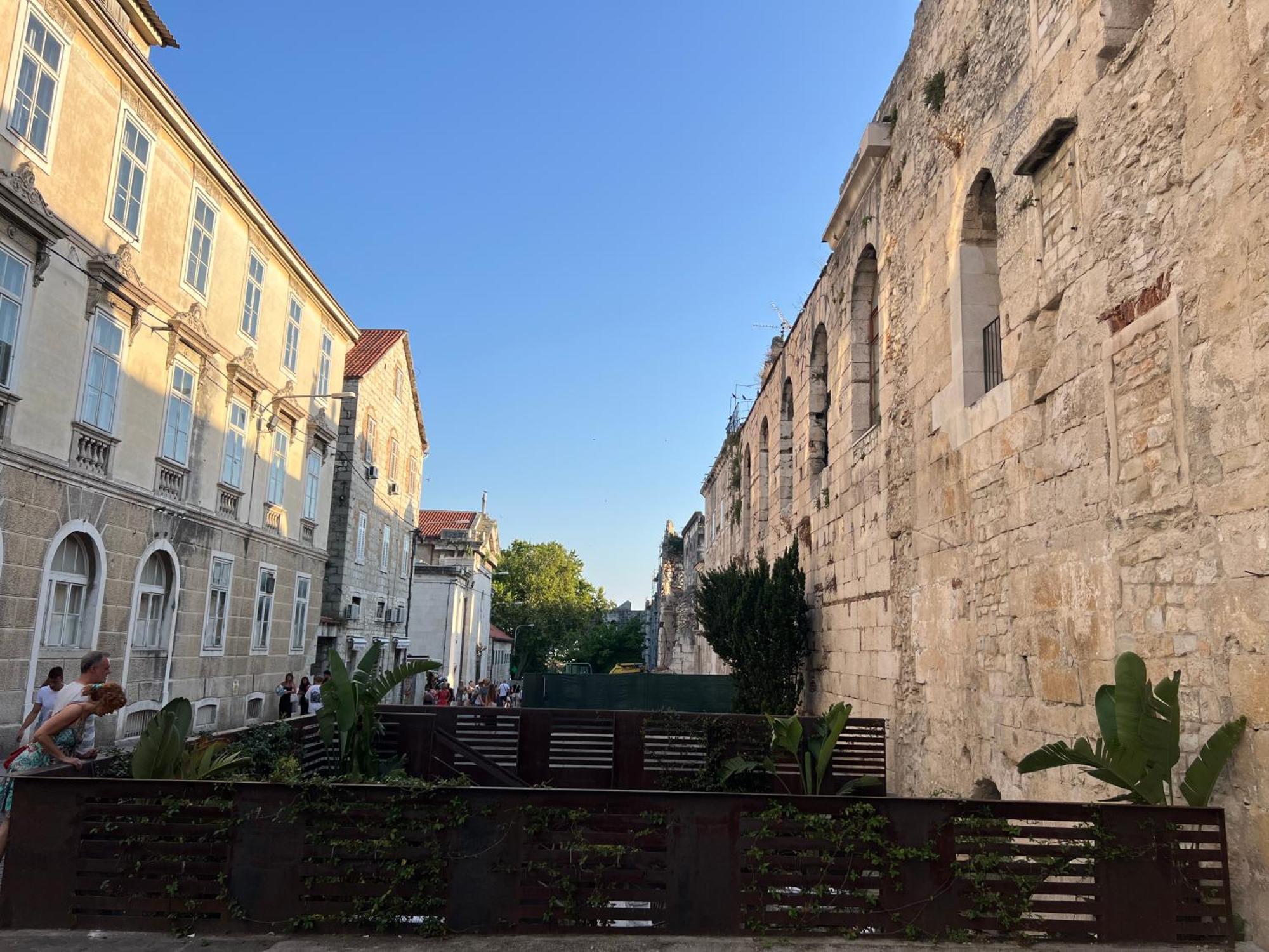 Emperor's Luxury - Unique Unesco Site Apartment Split