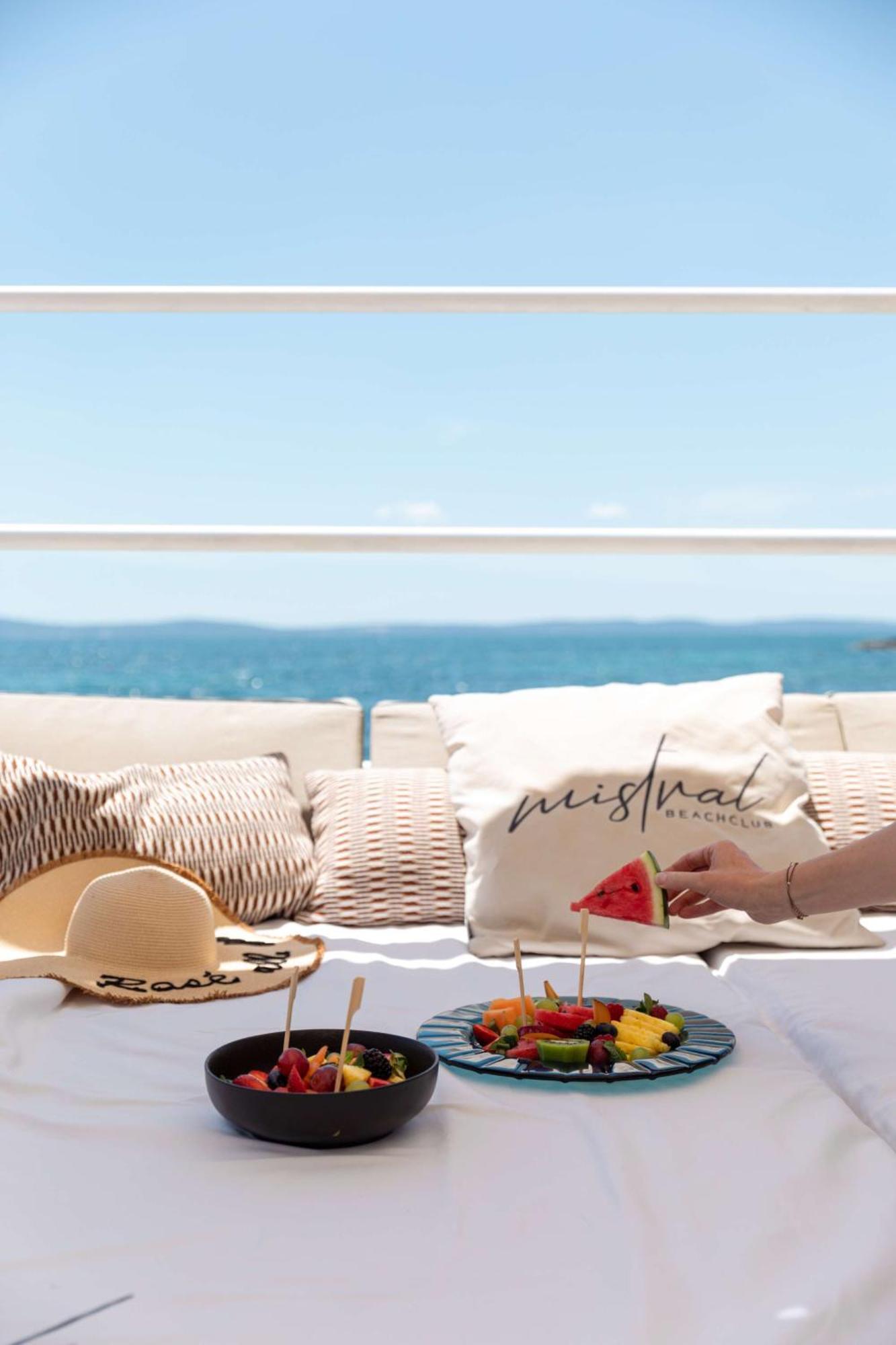 Radisson Blu & 5*