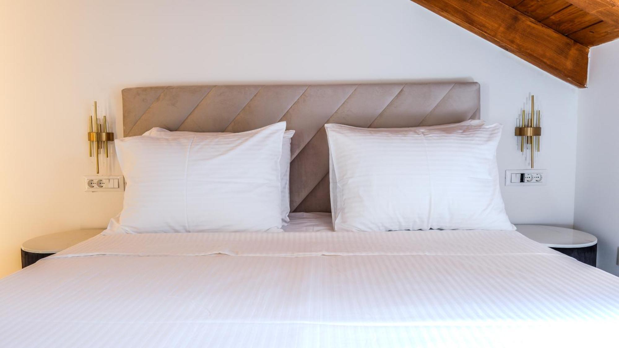 Prisca Luxury With Breakfast Bed & Breakfast
