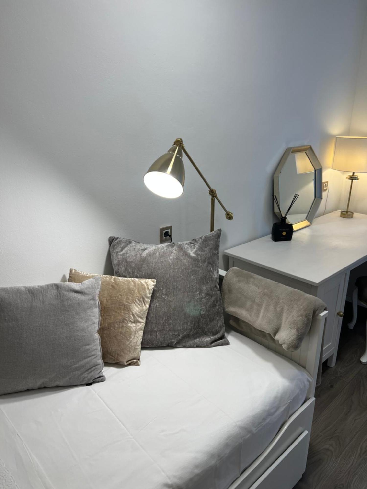 Apartment Gallery *