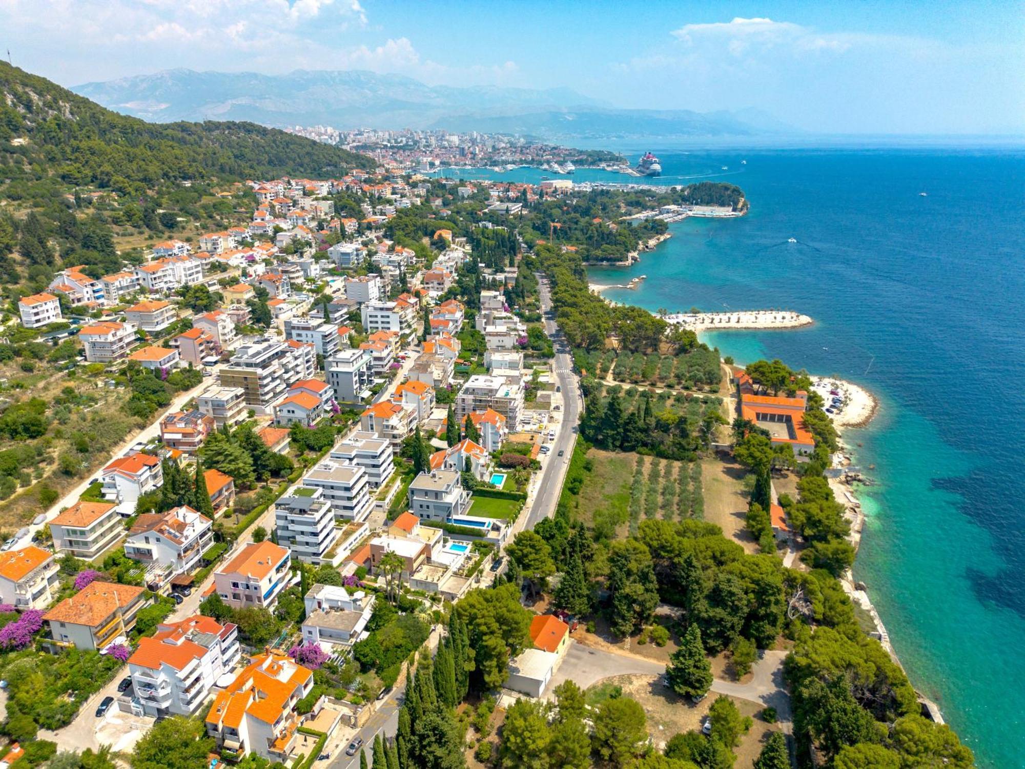 Apartment Stunning Kasuni Beach In Split