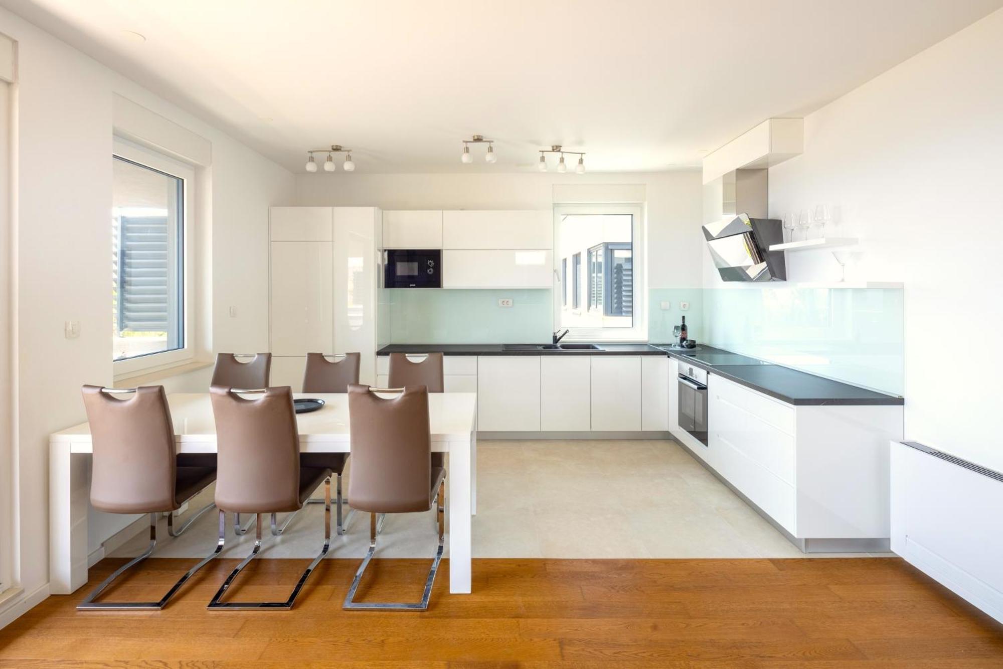 Apartman Luxury Bella Vista Holidays @ Kasuni Beach