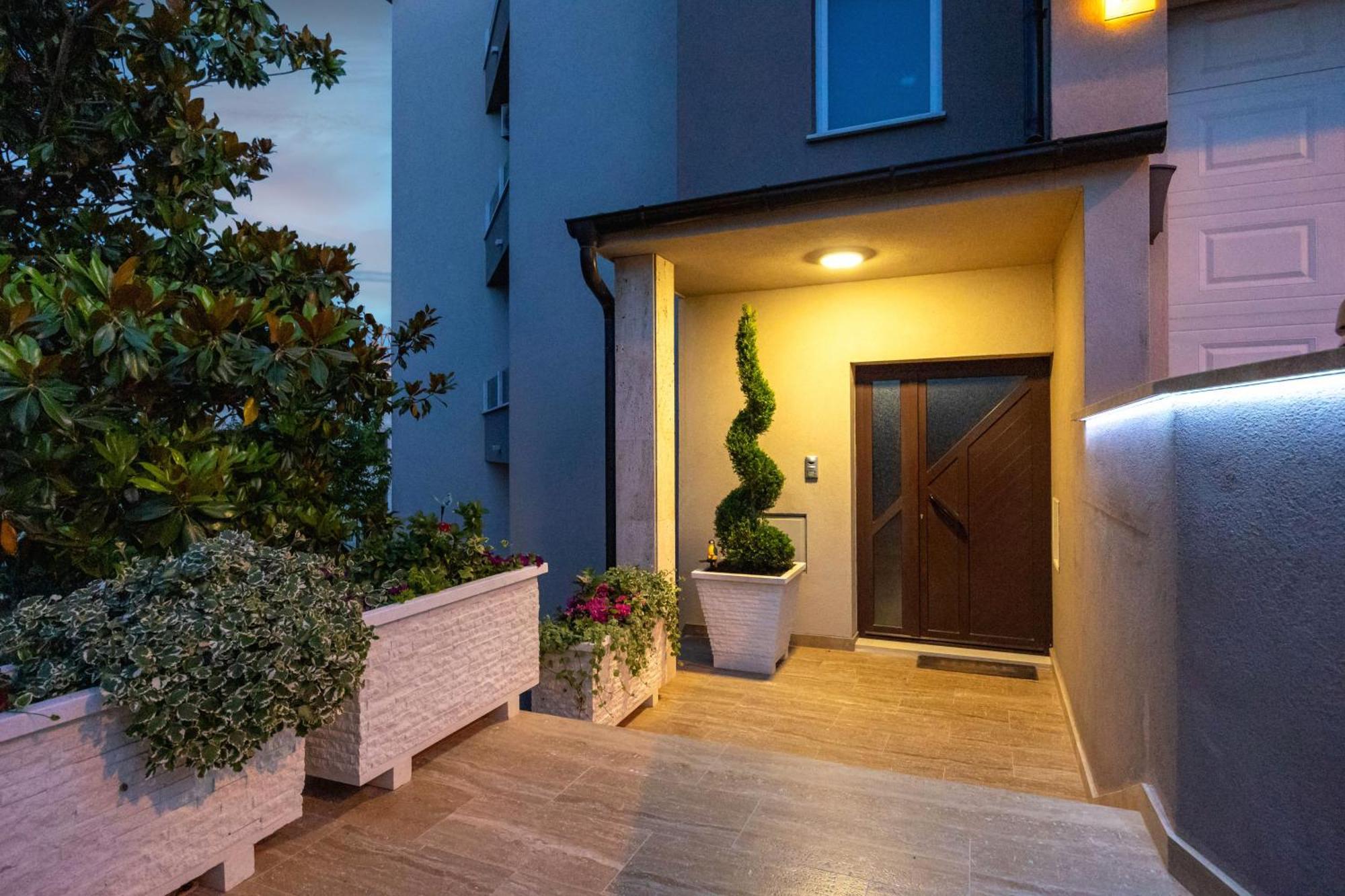 Appartement Sunny Garden Lux *