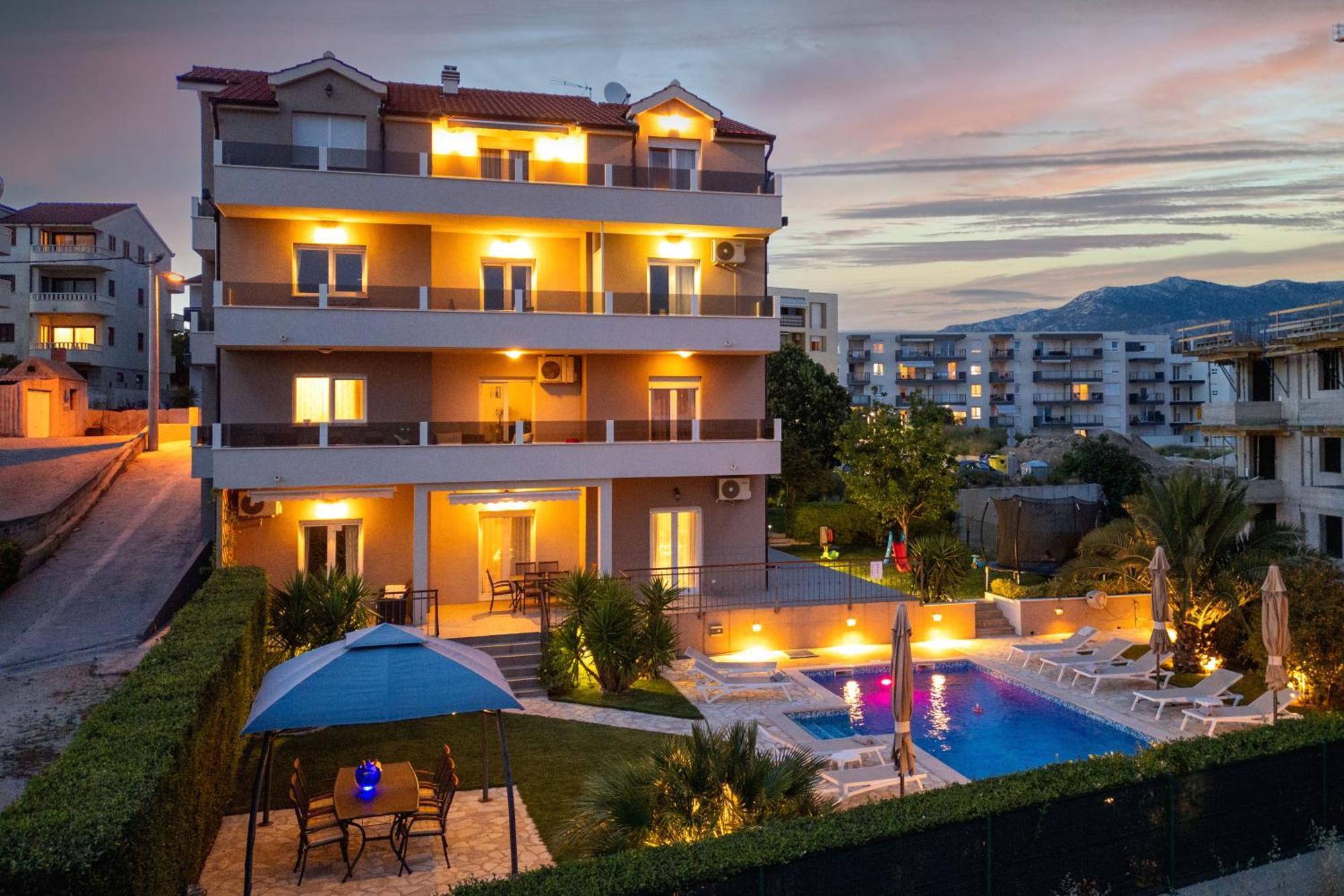 Appartement Sunny Garden Lux Split