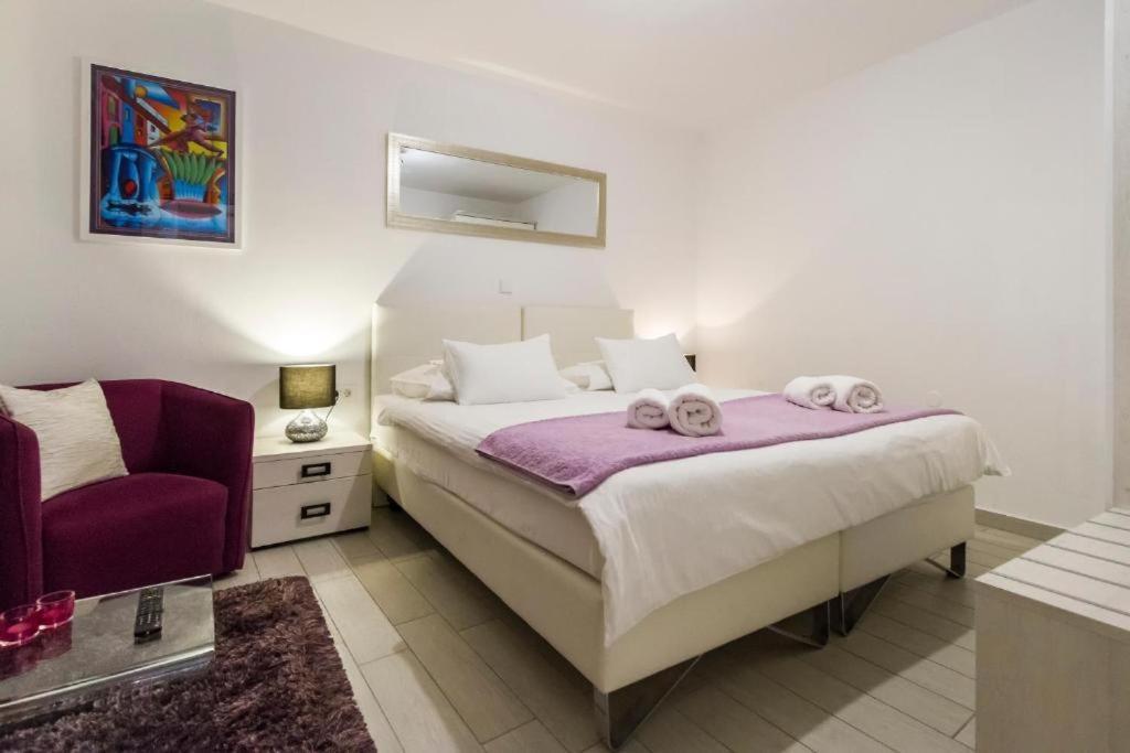 Apartment Blue Olive