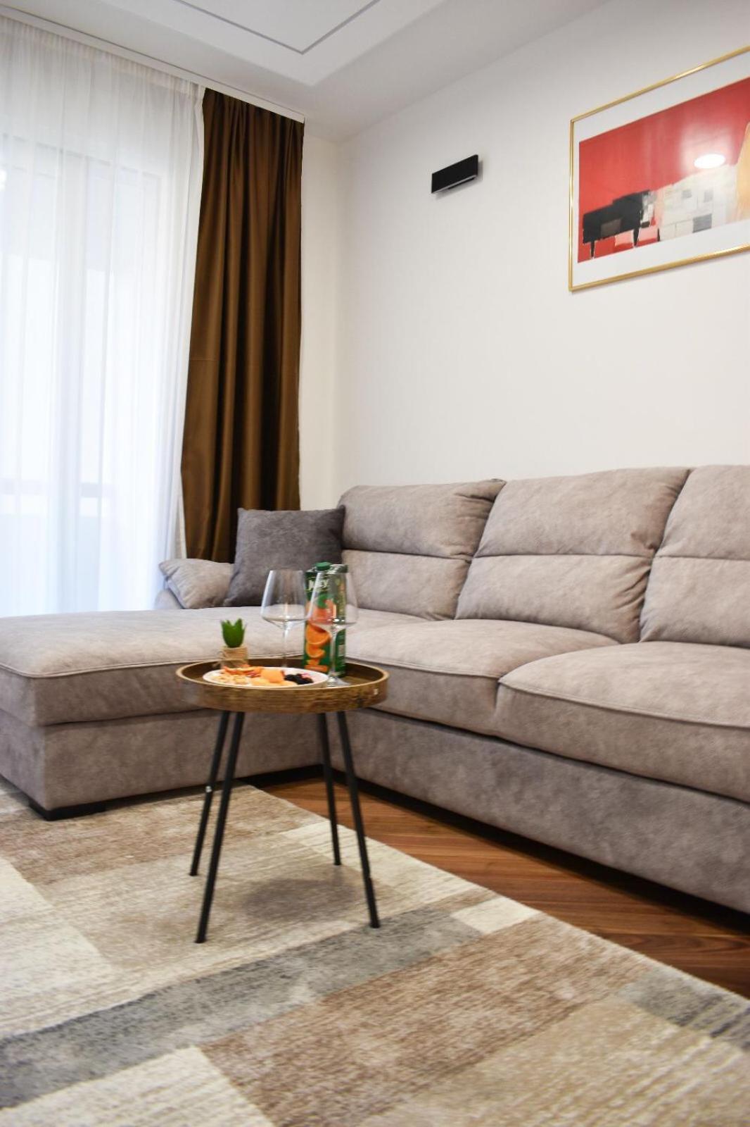 Apartment Worldwide *