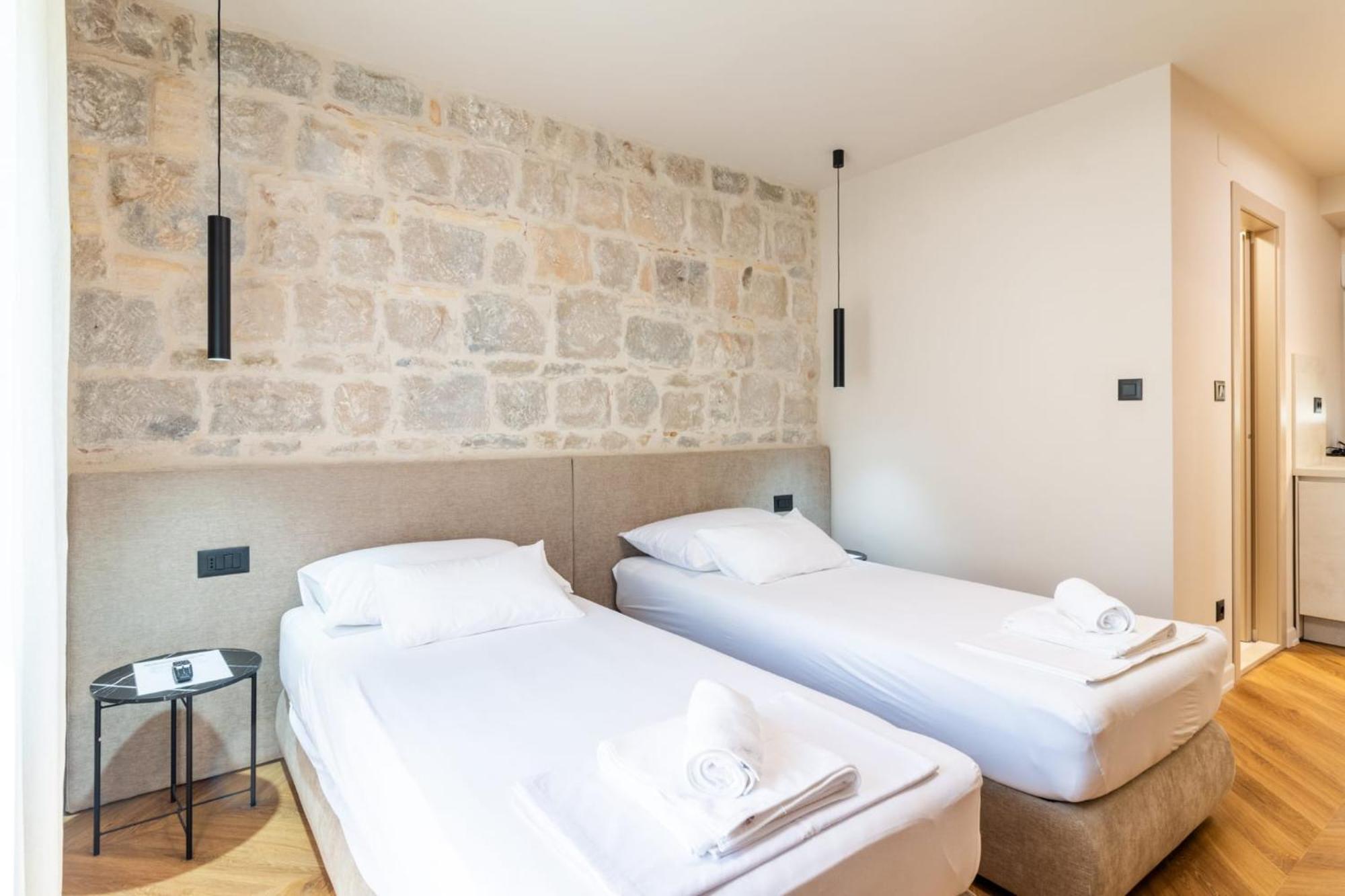 Centre In Stone House Apartment
