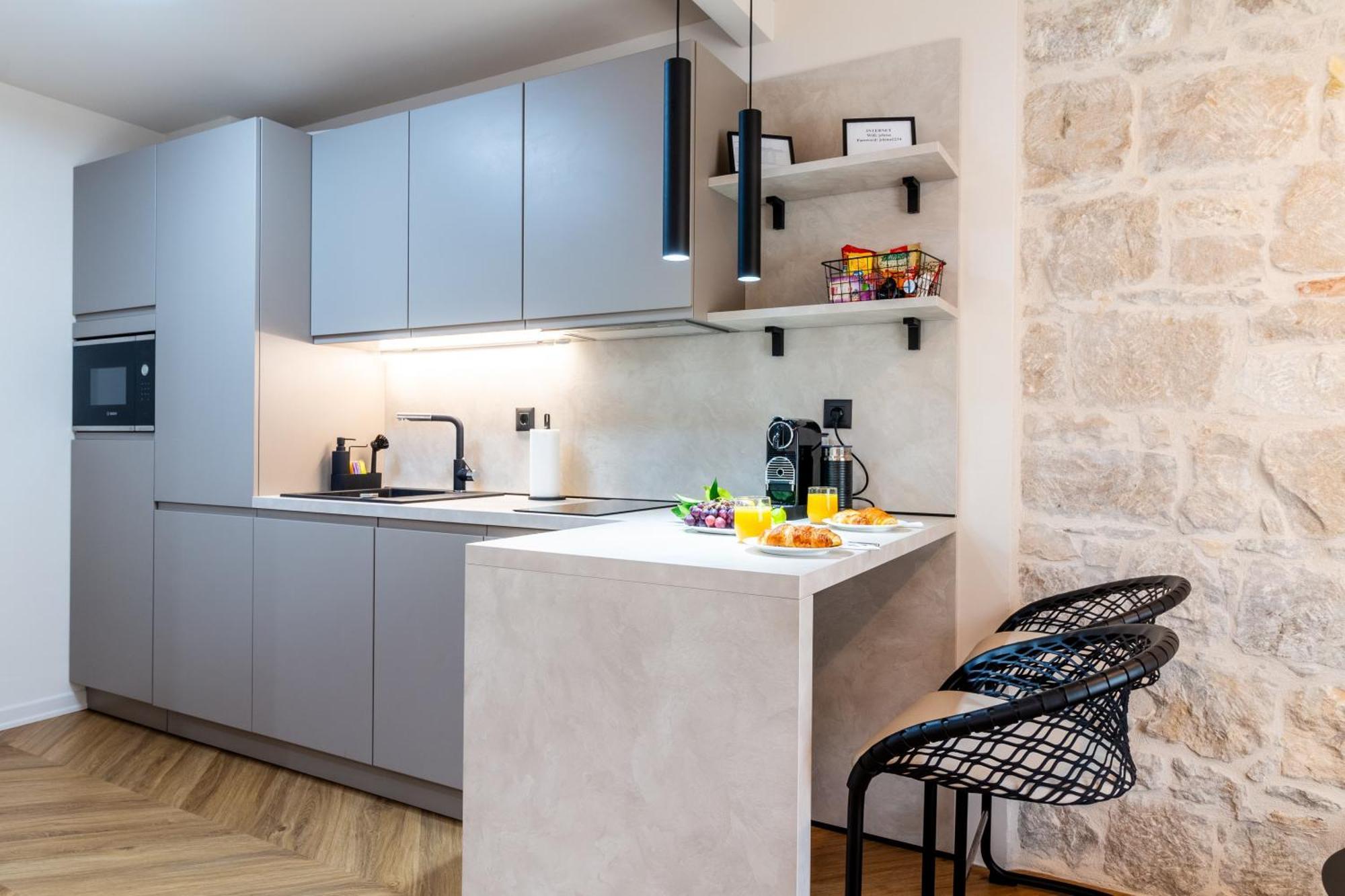 Centre In Stone House Apartment