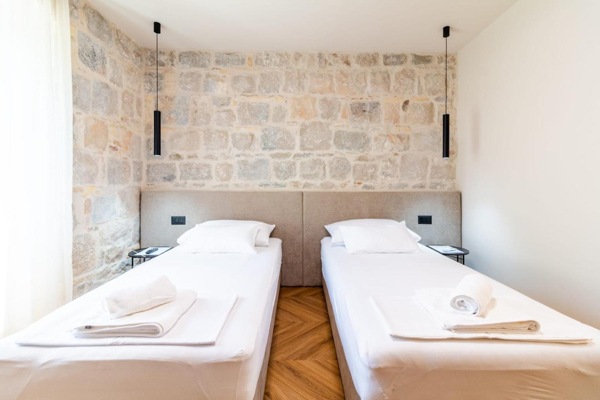 Centre In Stone House Apartment