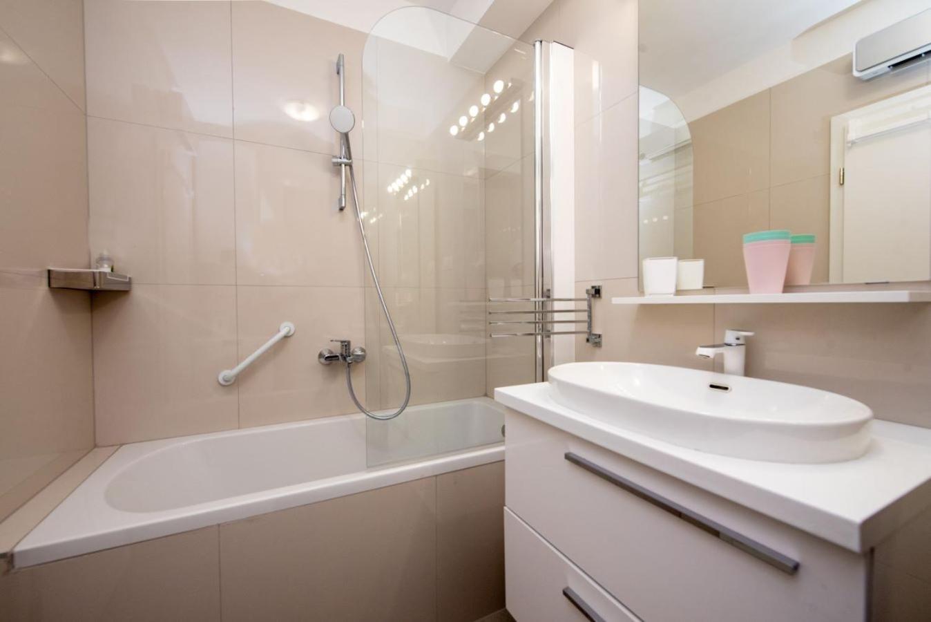 Apartman S'akvarel 2 & 3 - Private Garage Split