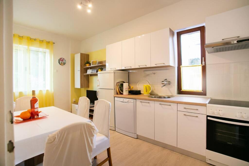 David, 2mins From Town Centre Apartman Split