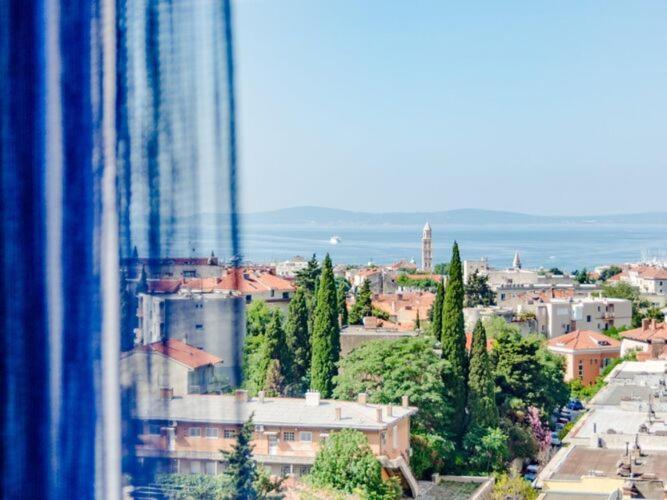 Ecija St Split