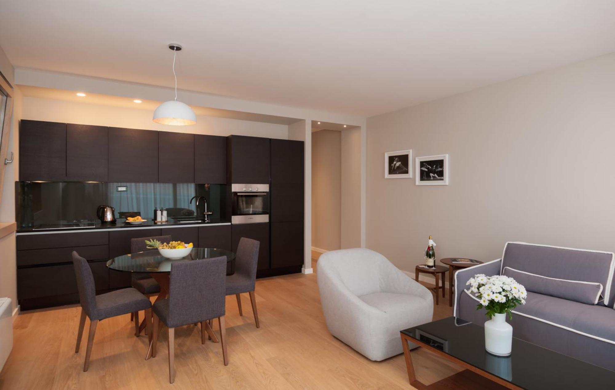 Aparthotel By Vestibul Palace 4*